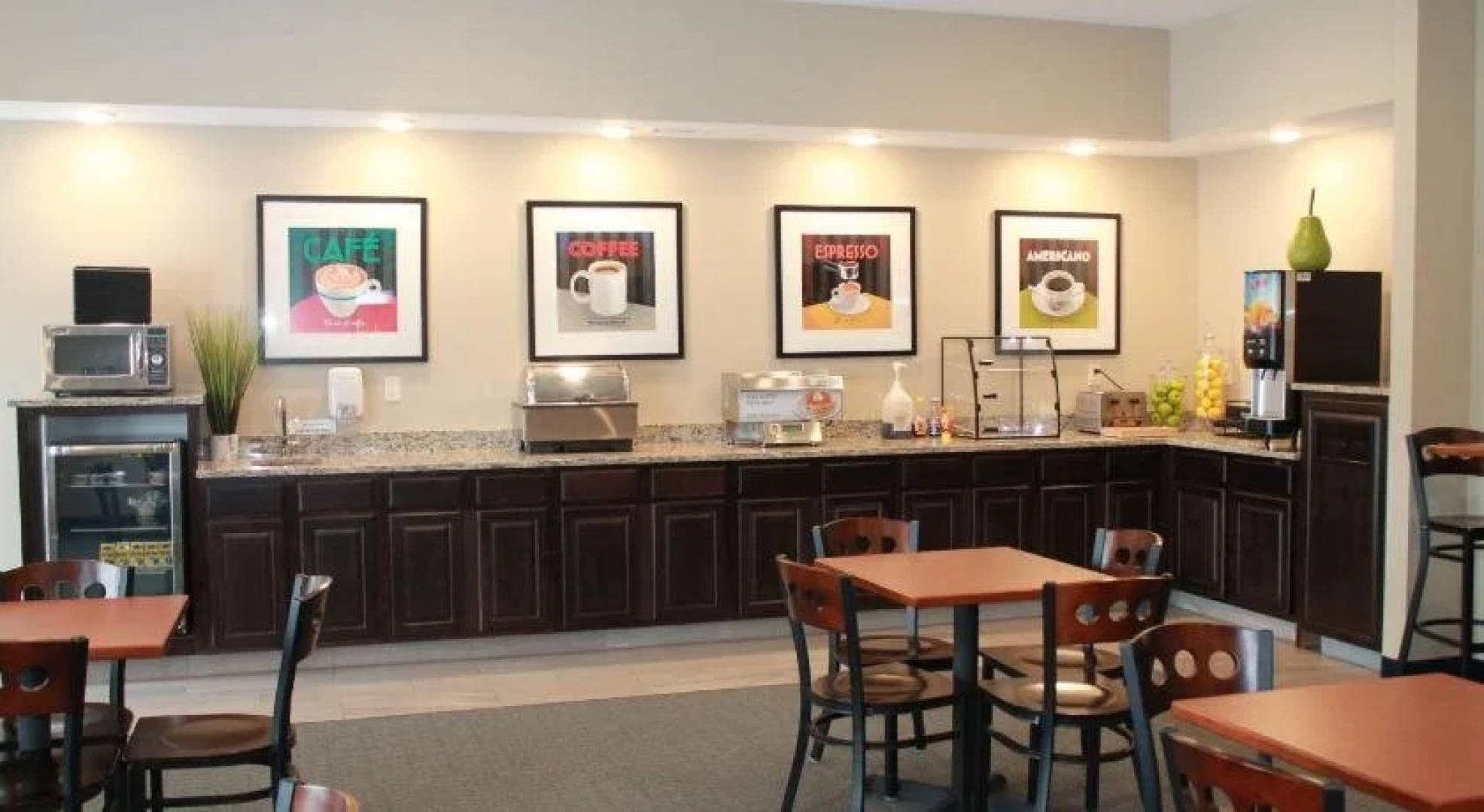 Brookstone Lodge & Suites