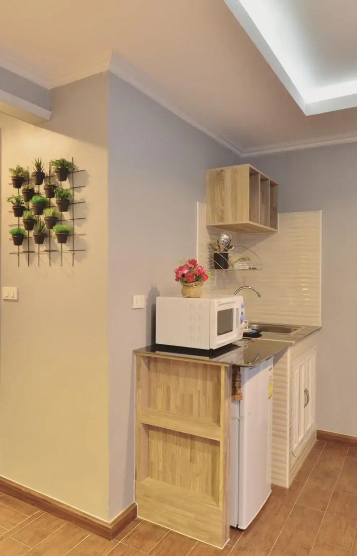 The Tamnan Pattaya Hotel & Resort