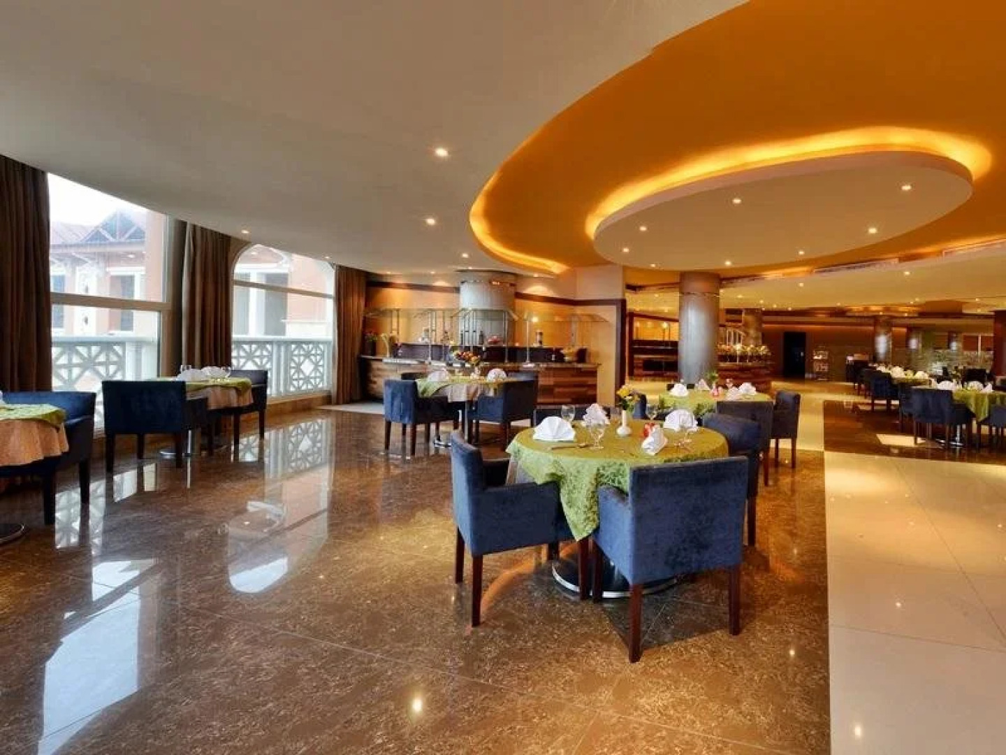 Boudl Half Moon Resort