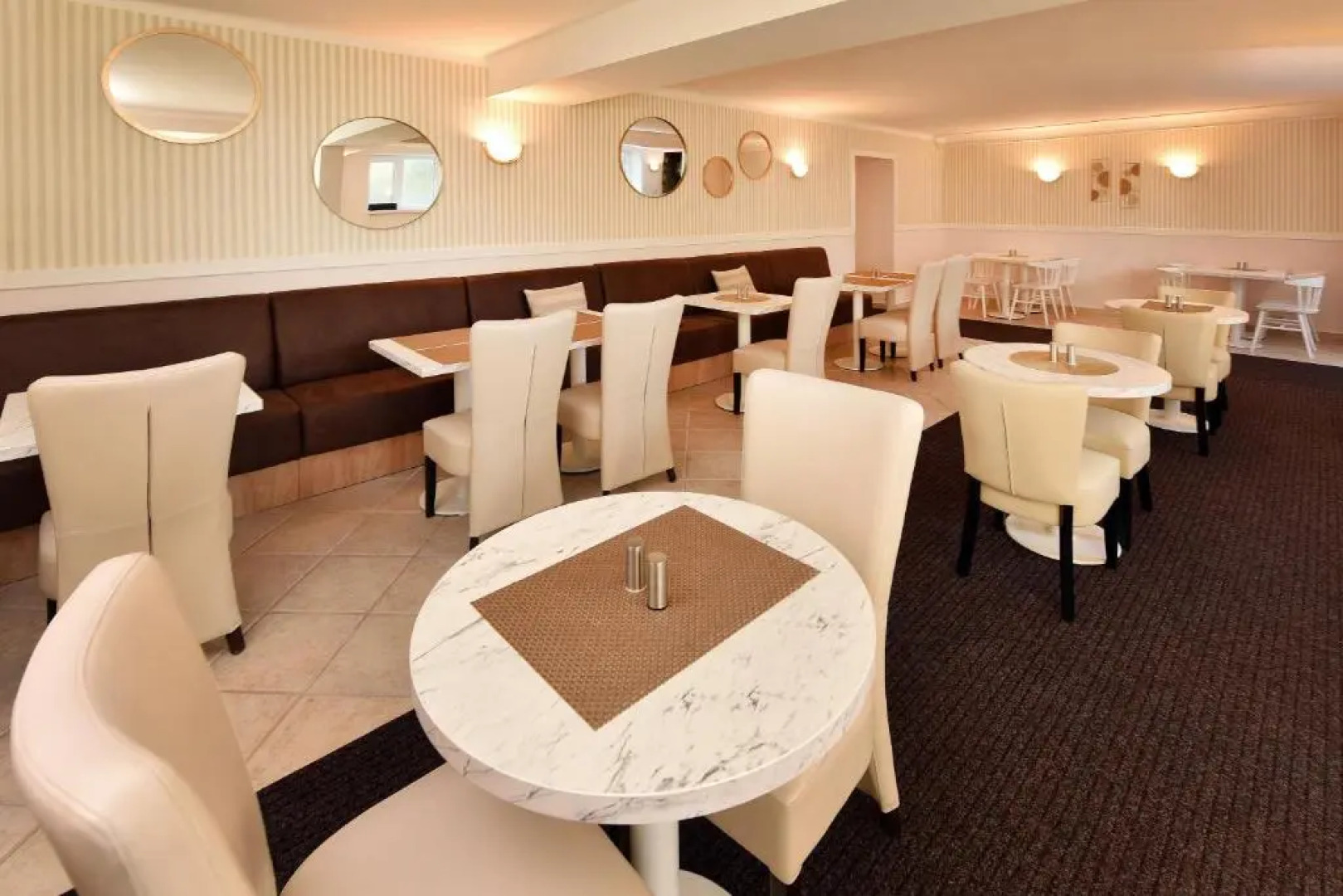 APLEND Hotel Lujza Major