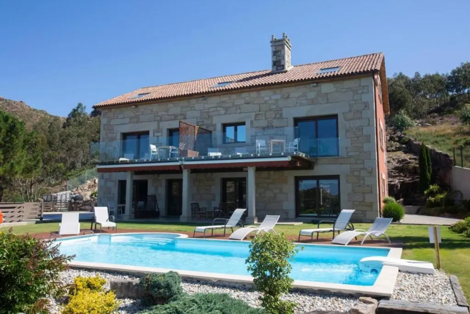 A Ballenera de Caneliñas