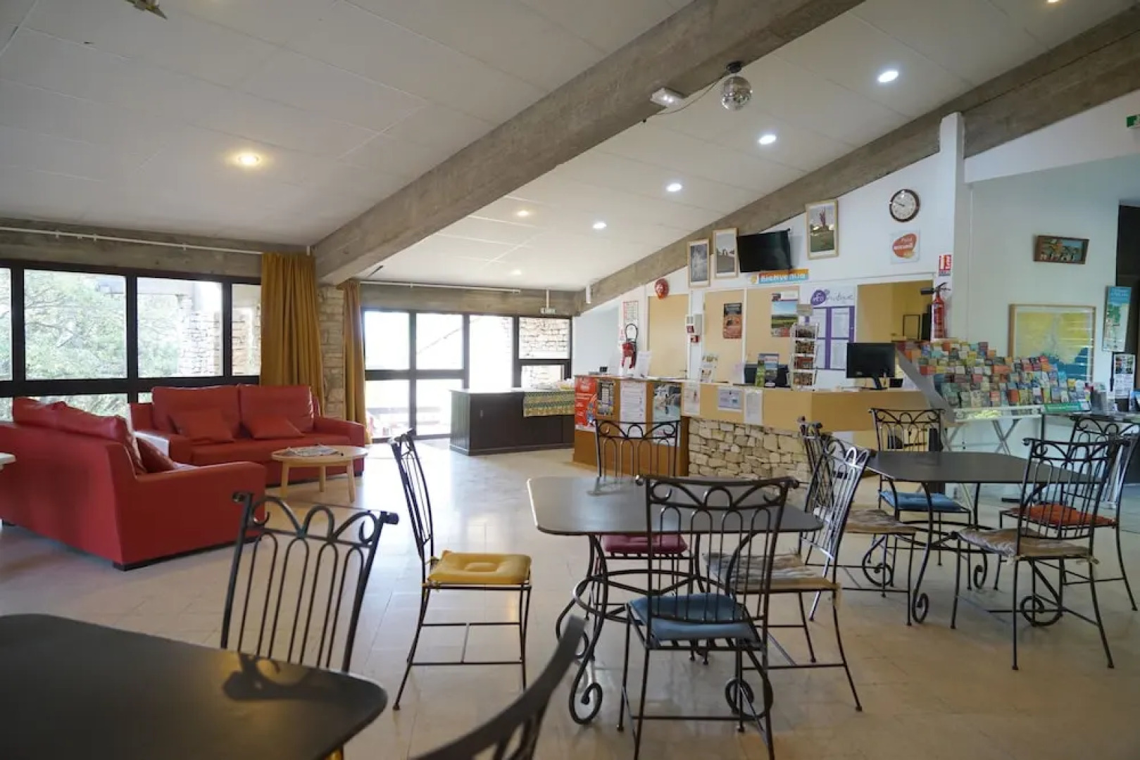 VVF Luberon Provence, Murs