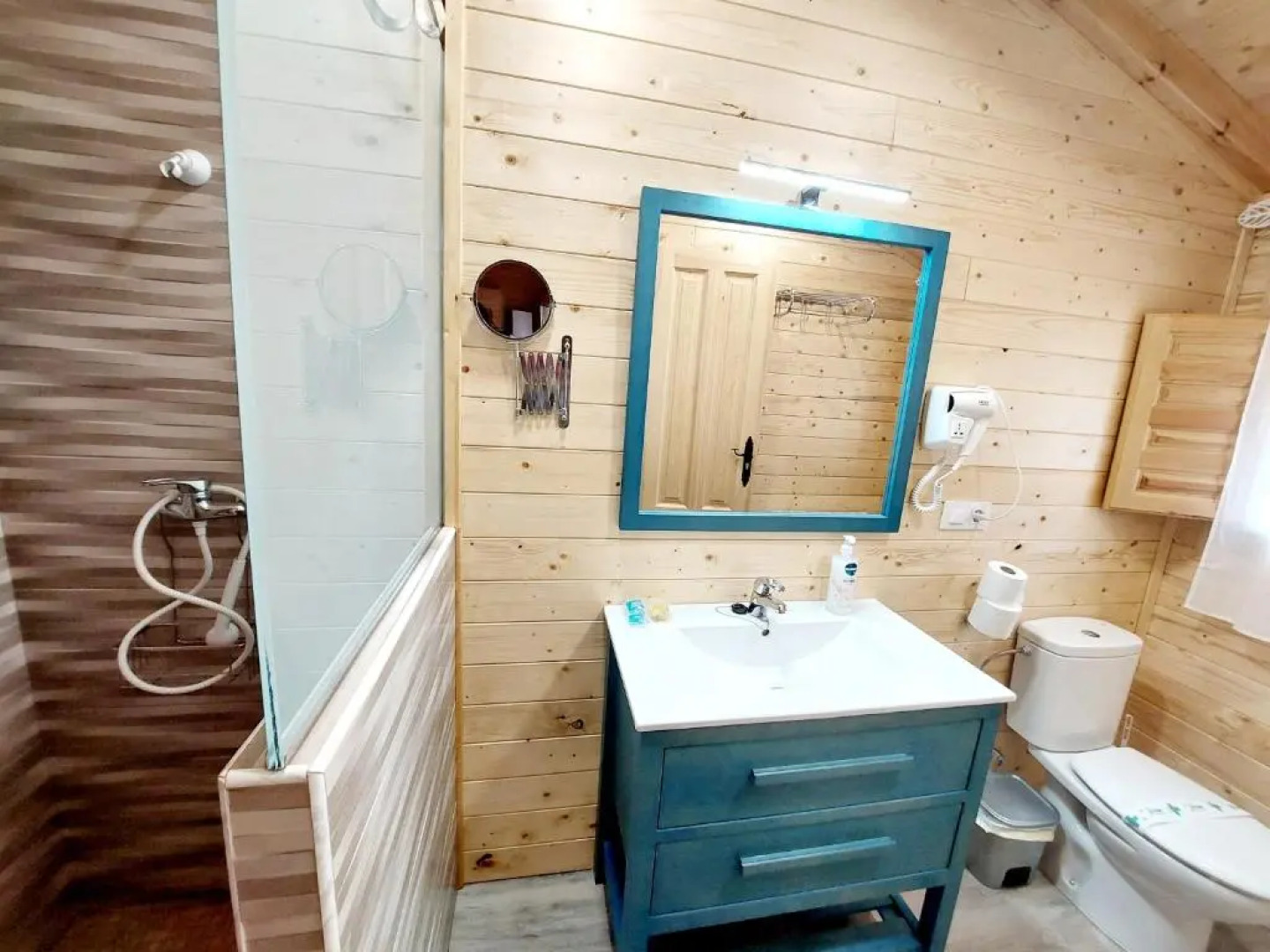 Cabañas de Madera Los Pinos