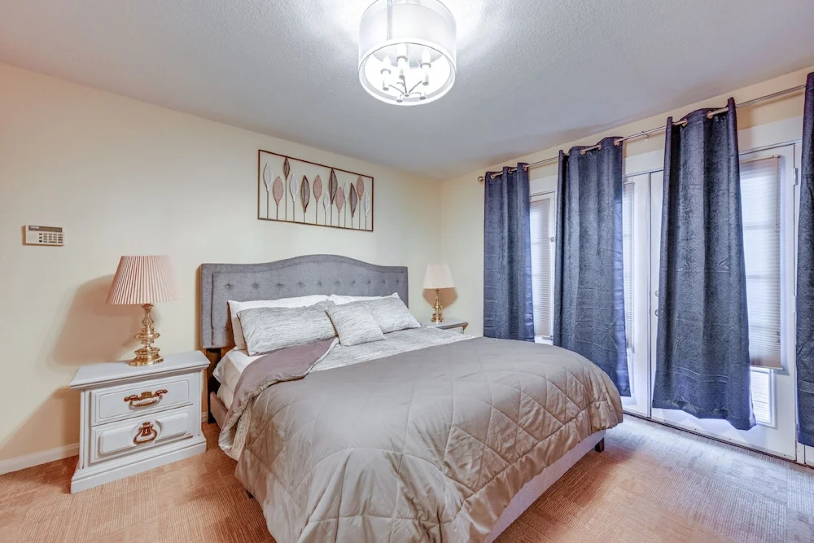 Enchanting Puyallup Home w/ Spacious Deck!