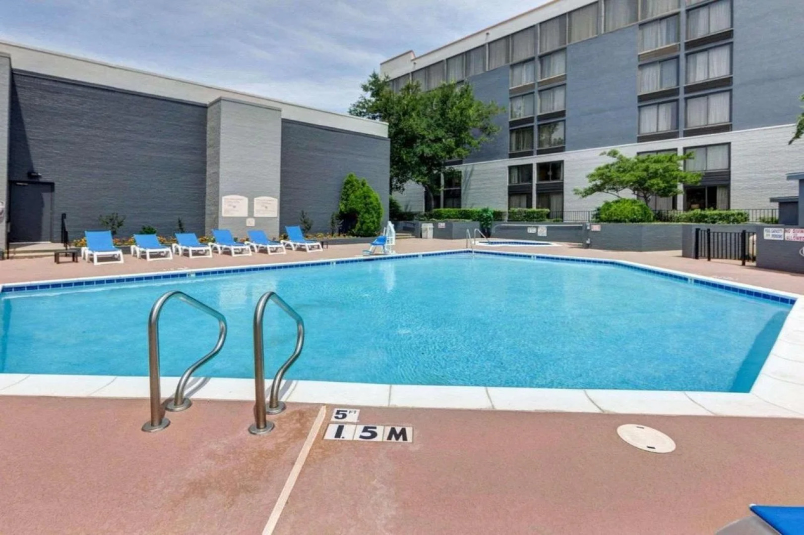 Comfort Inn and Suites Plano East