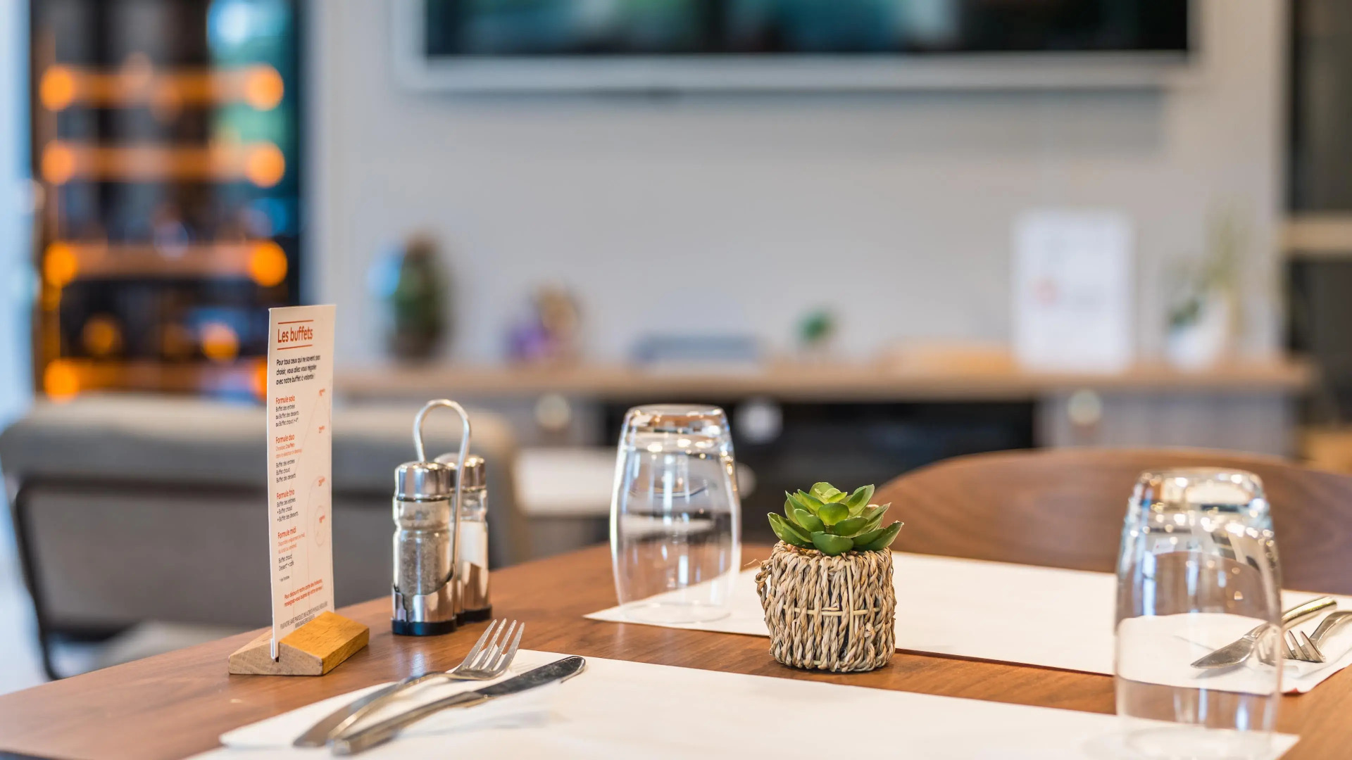 Campanile NATURE - Dijon Est Saint-Apollinaire