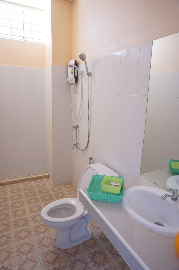 Jirasin Hotel & Apartment