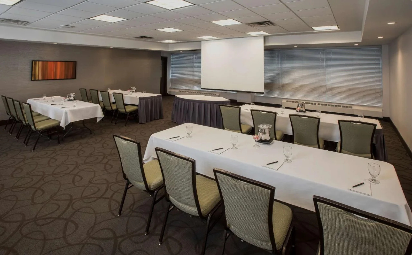Hilton Winnipeg Airport Suites