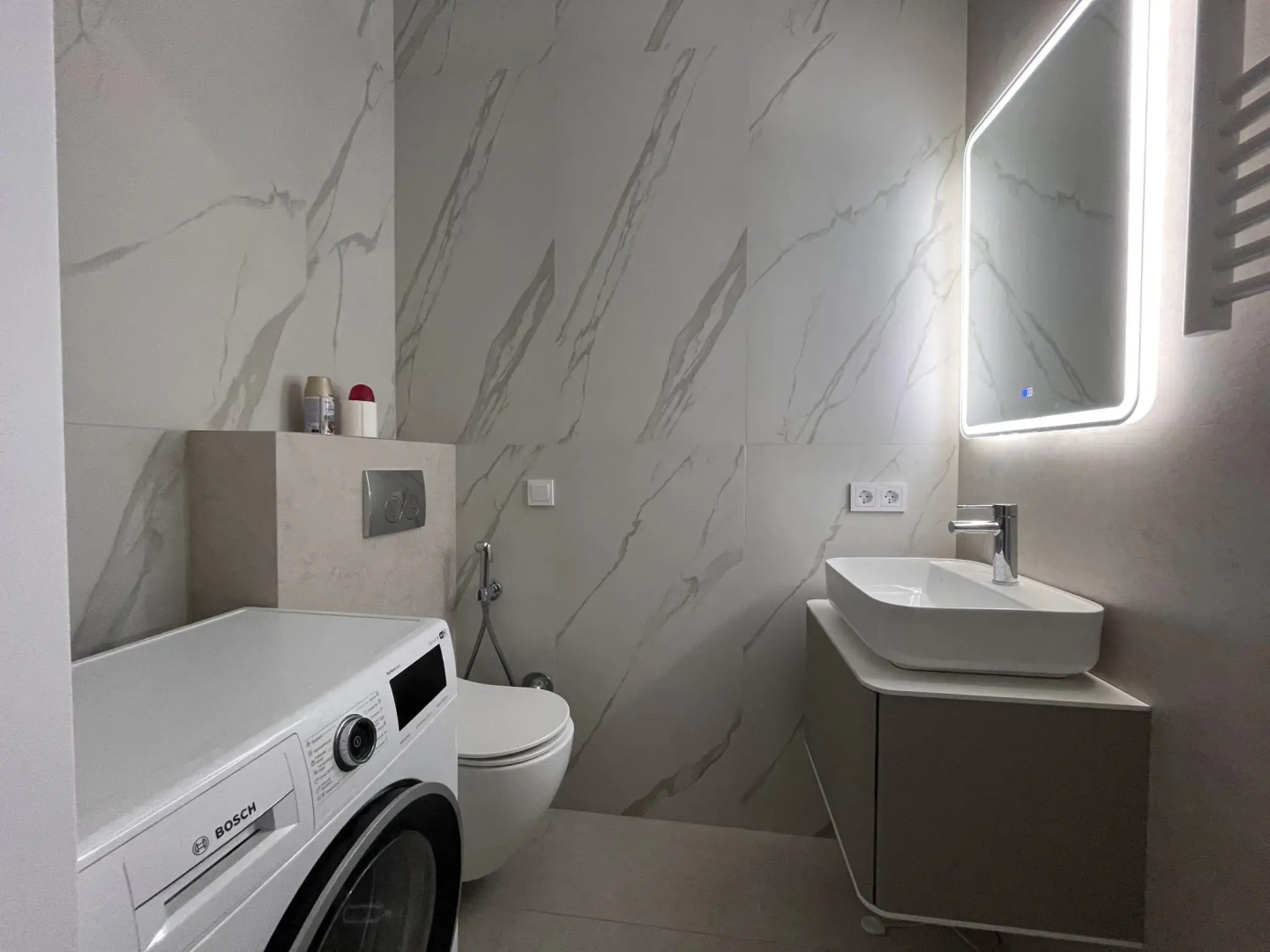 RentMe 24 (РентМи) на бульваре Скандинавский 12