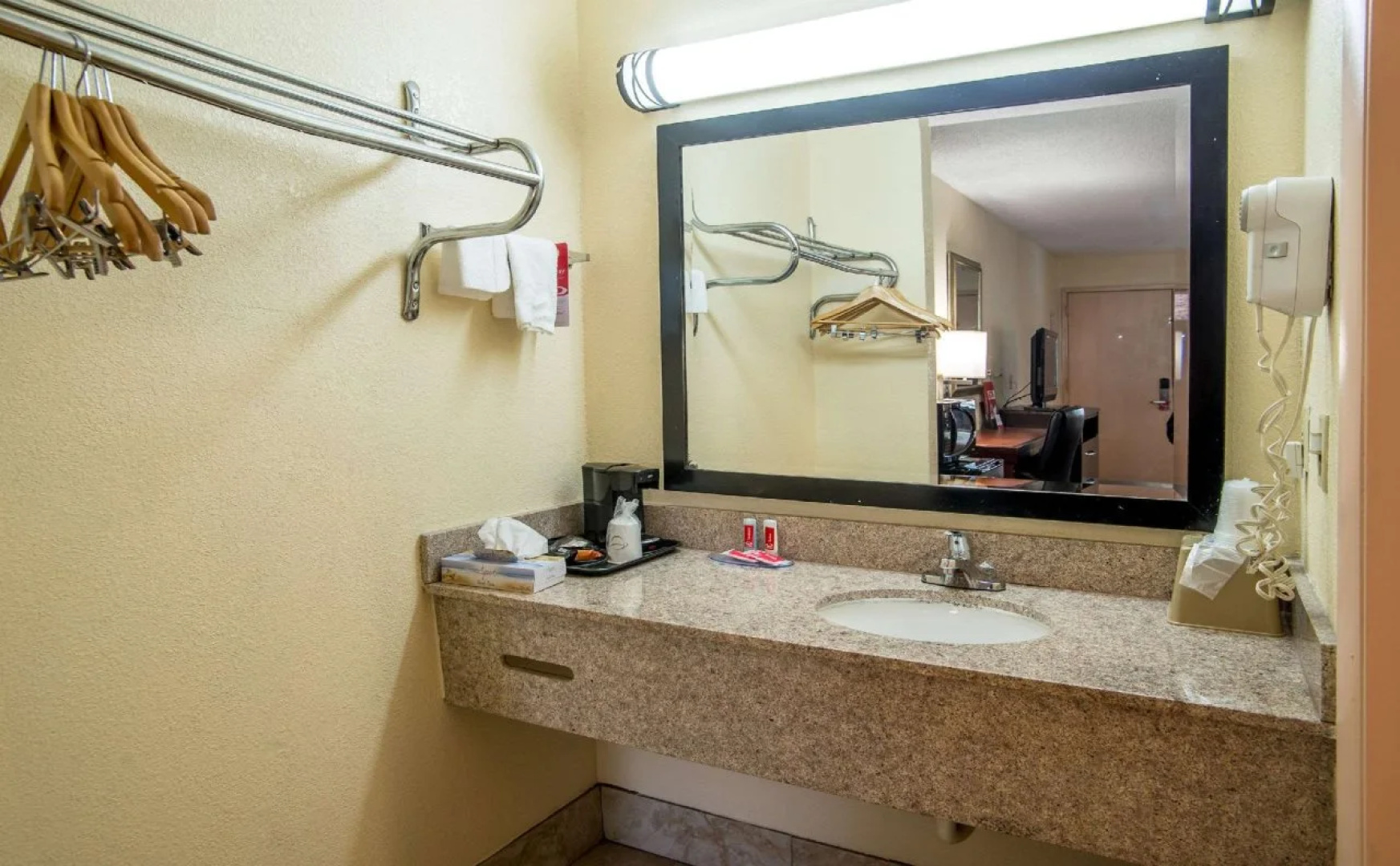 Americas Best Value Inn Laurel