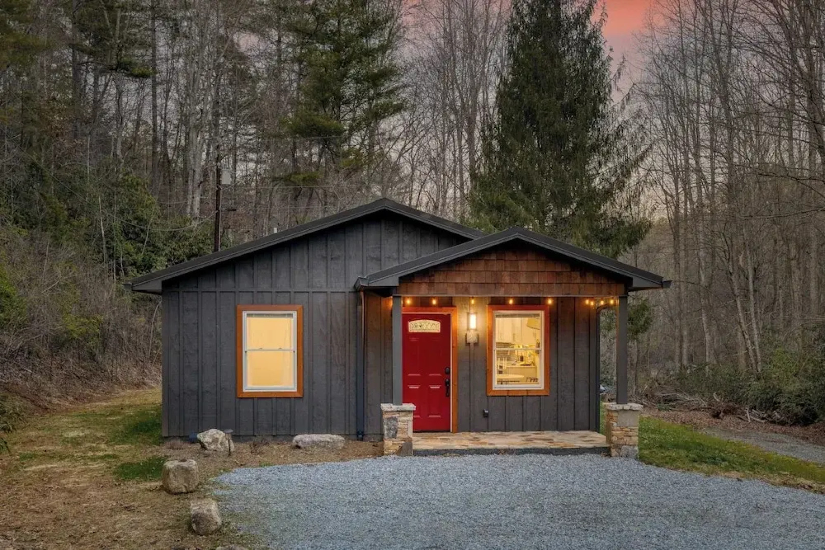 Bears Place by Avantstay Cozy Mountain Cabin in Brevard + Firepit