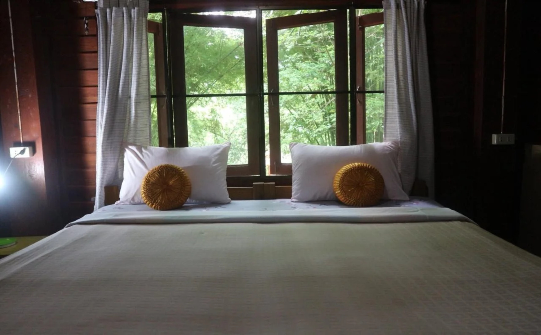 Mae Win Guest House and Resort