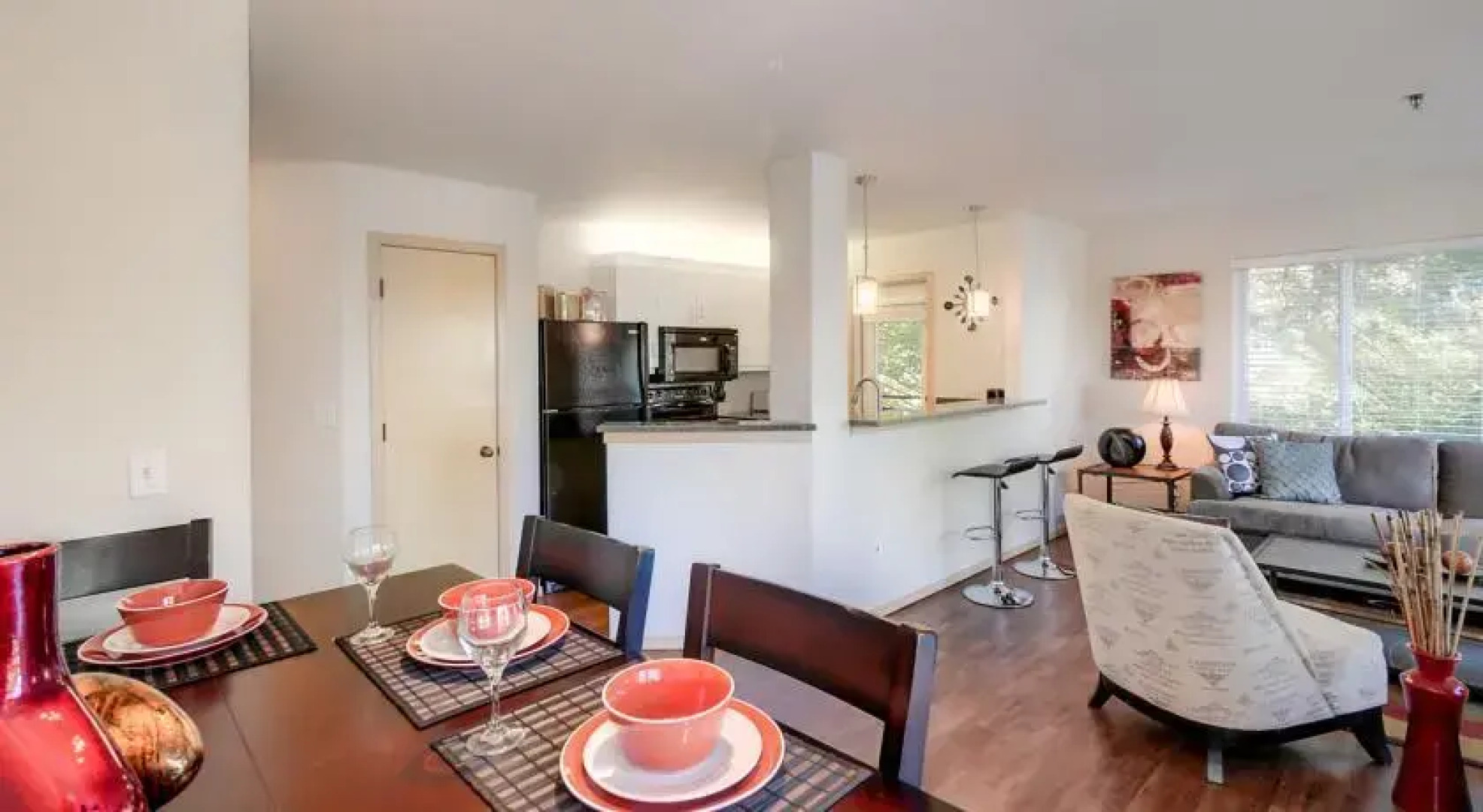 Mint Urban by Stay Alfred