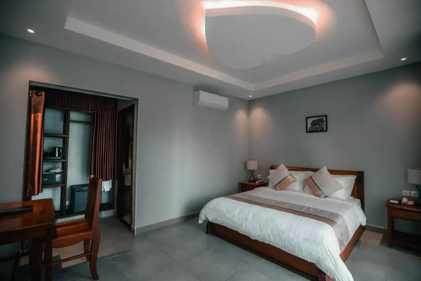 Sokchea Kampot Hotel