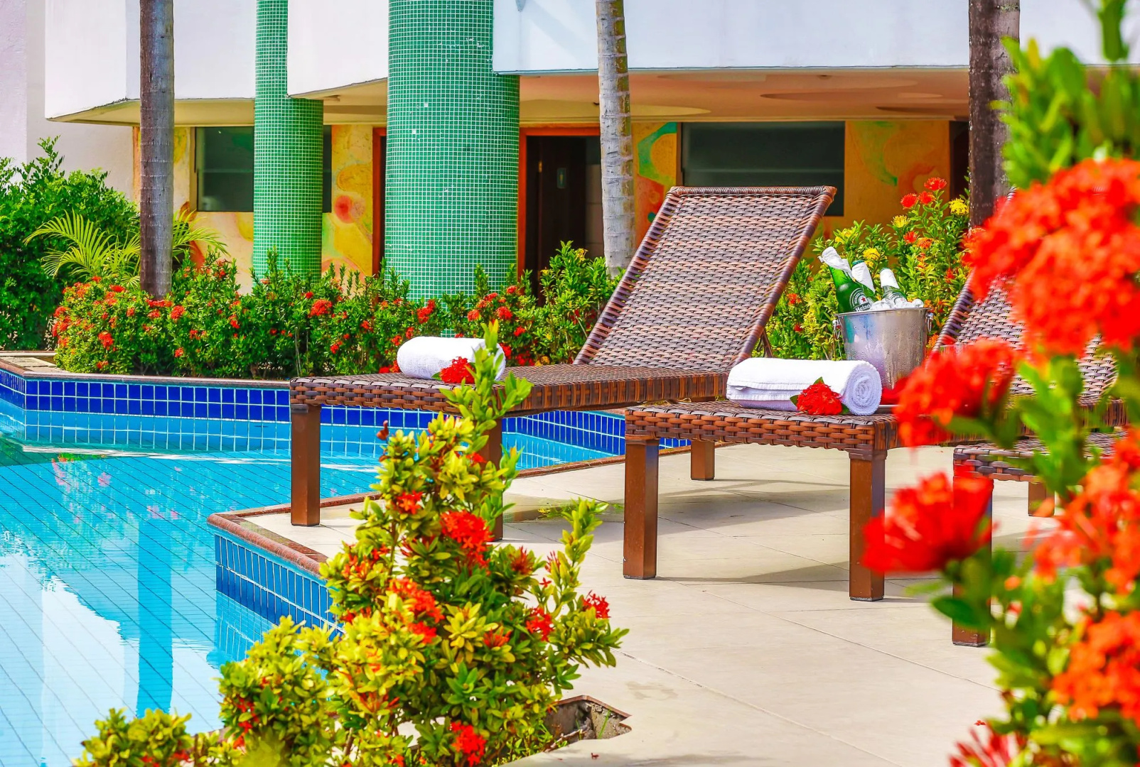 Portal Beach - Rede Soberano