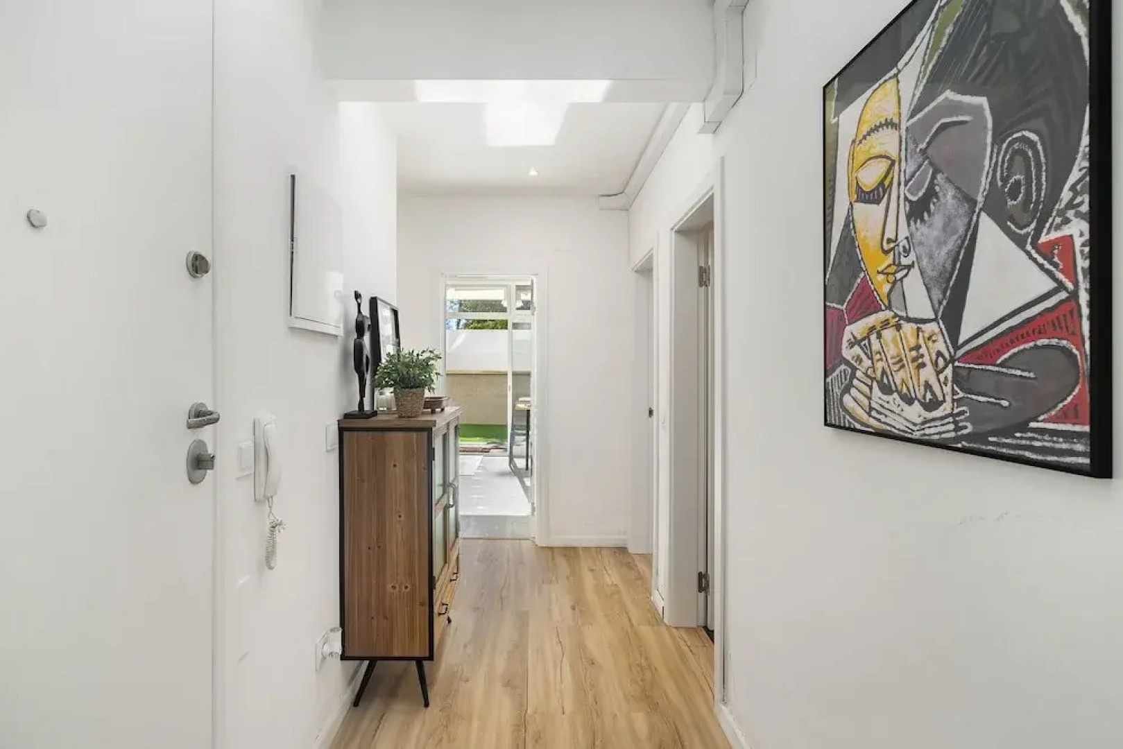 Suburban Serenity Family Home With Pool