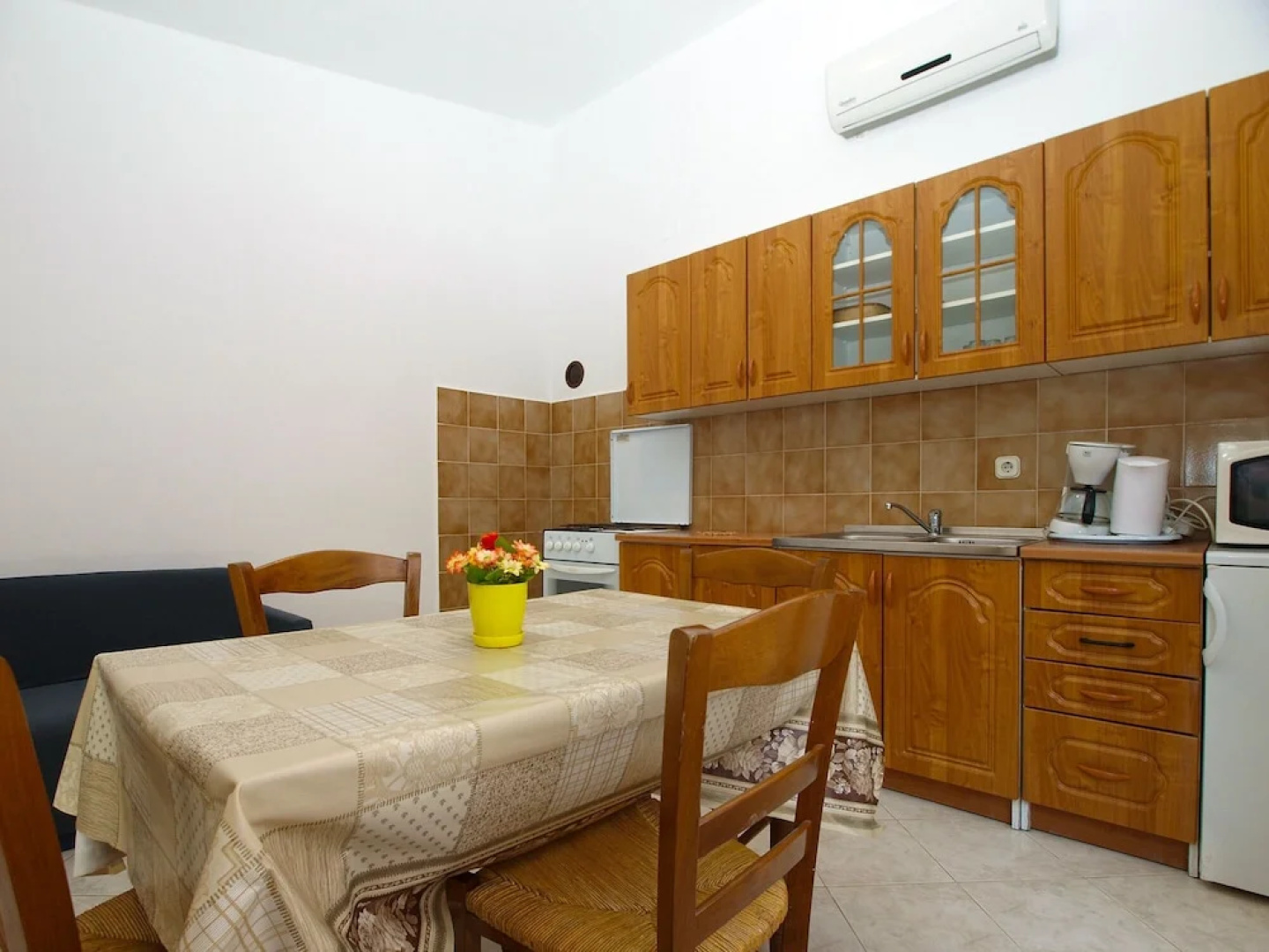 Apartment 1907