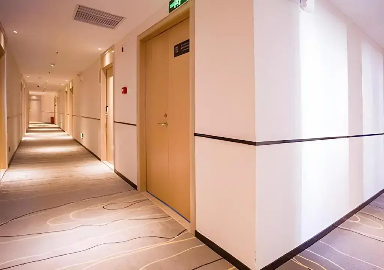 City Comfort Inn Dongfang Donghai Road Sports Square