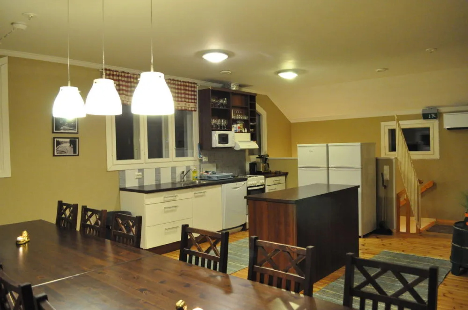 Tuhannen Tarinan Talo