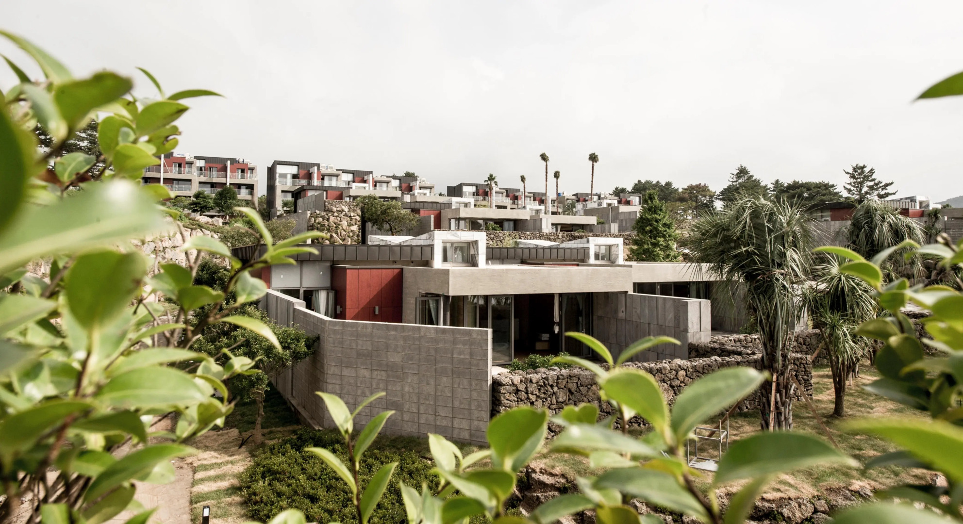 Luston Villa & Hotel