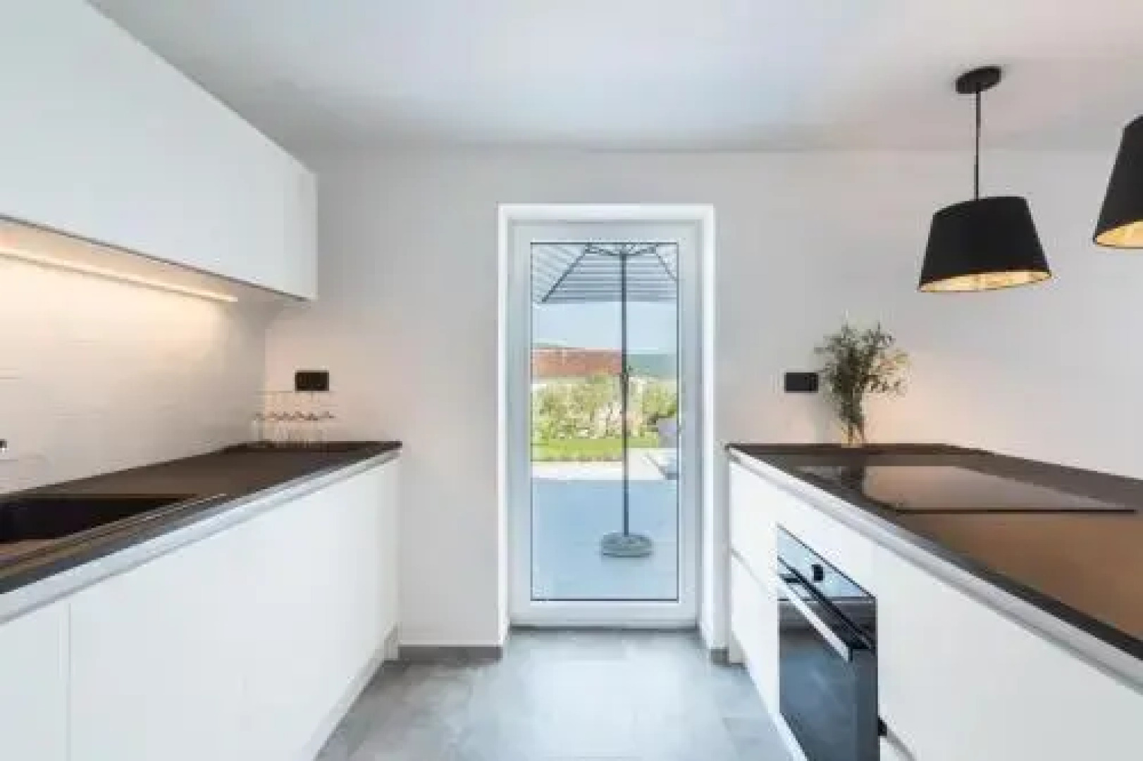 Five Bedroom Holiday Home In Kornic