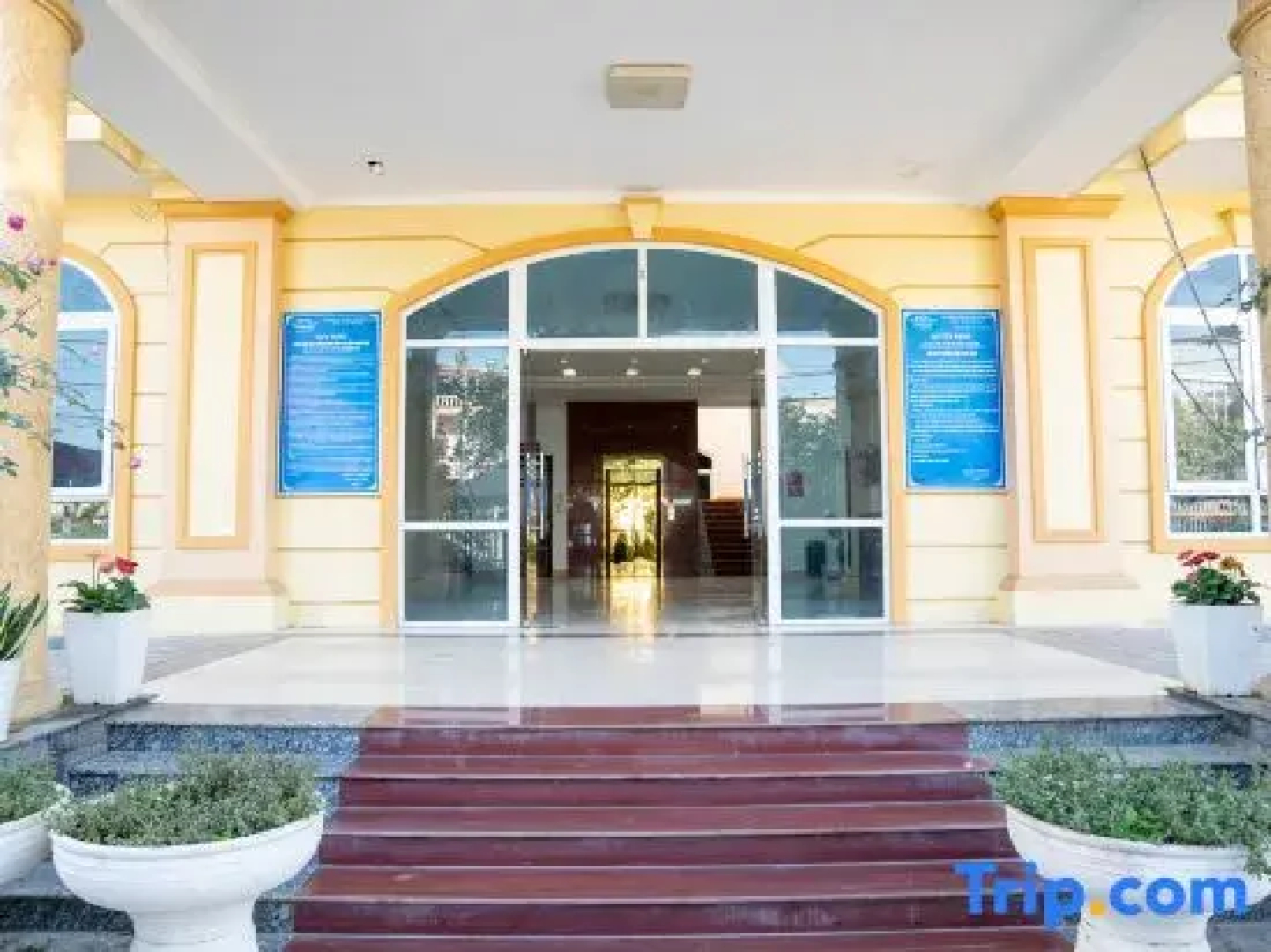Phadin Hotel
