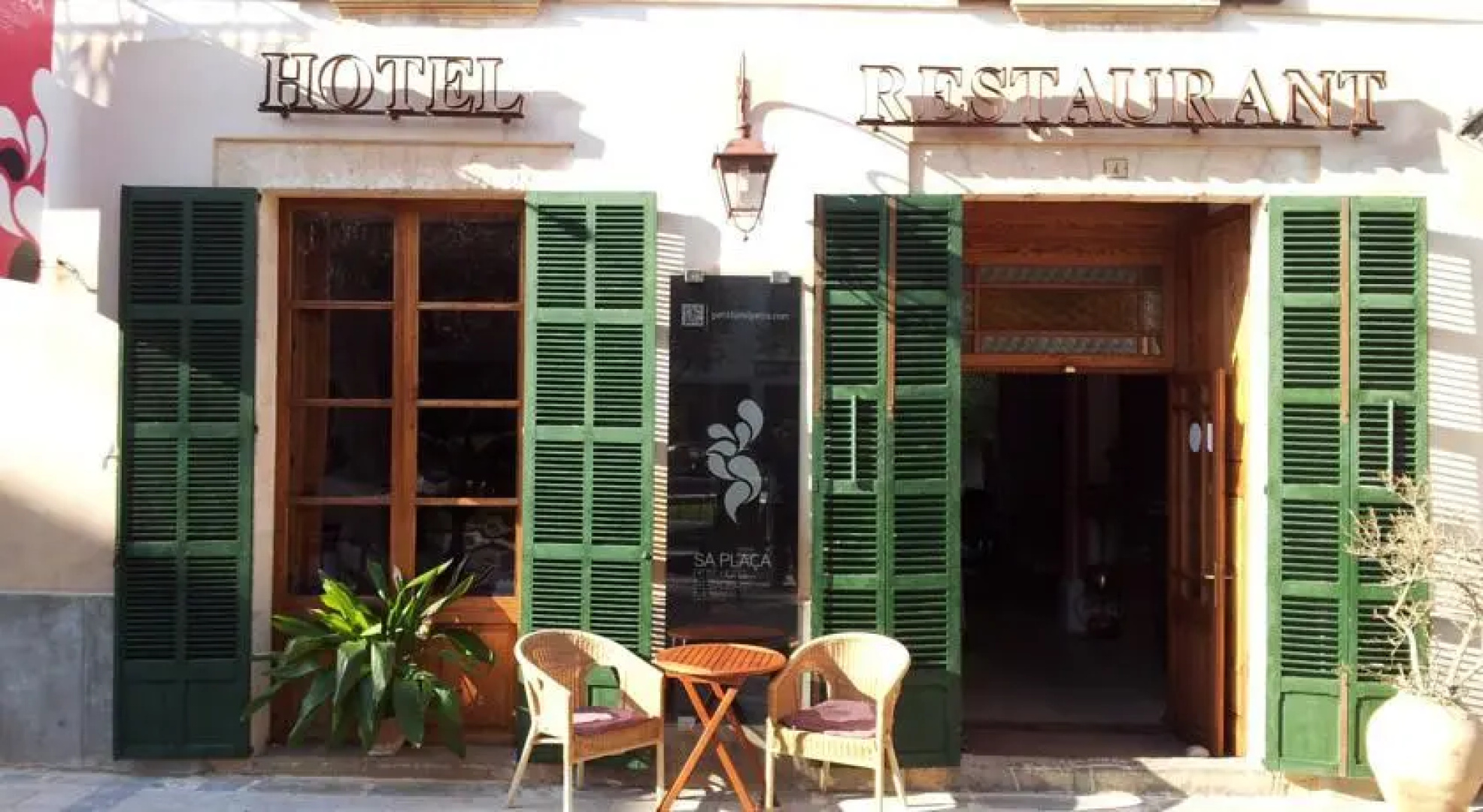 Petit Hotel Sa Plaça