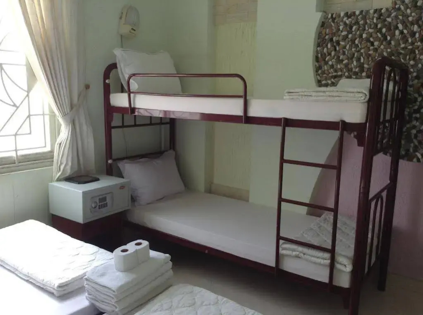 Lamenda Saigon Hotel