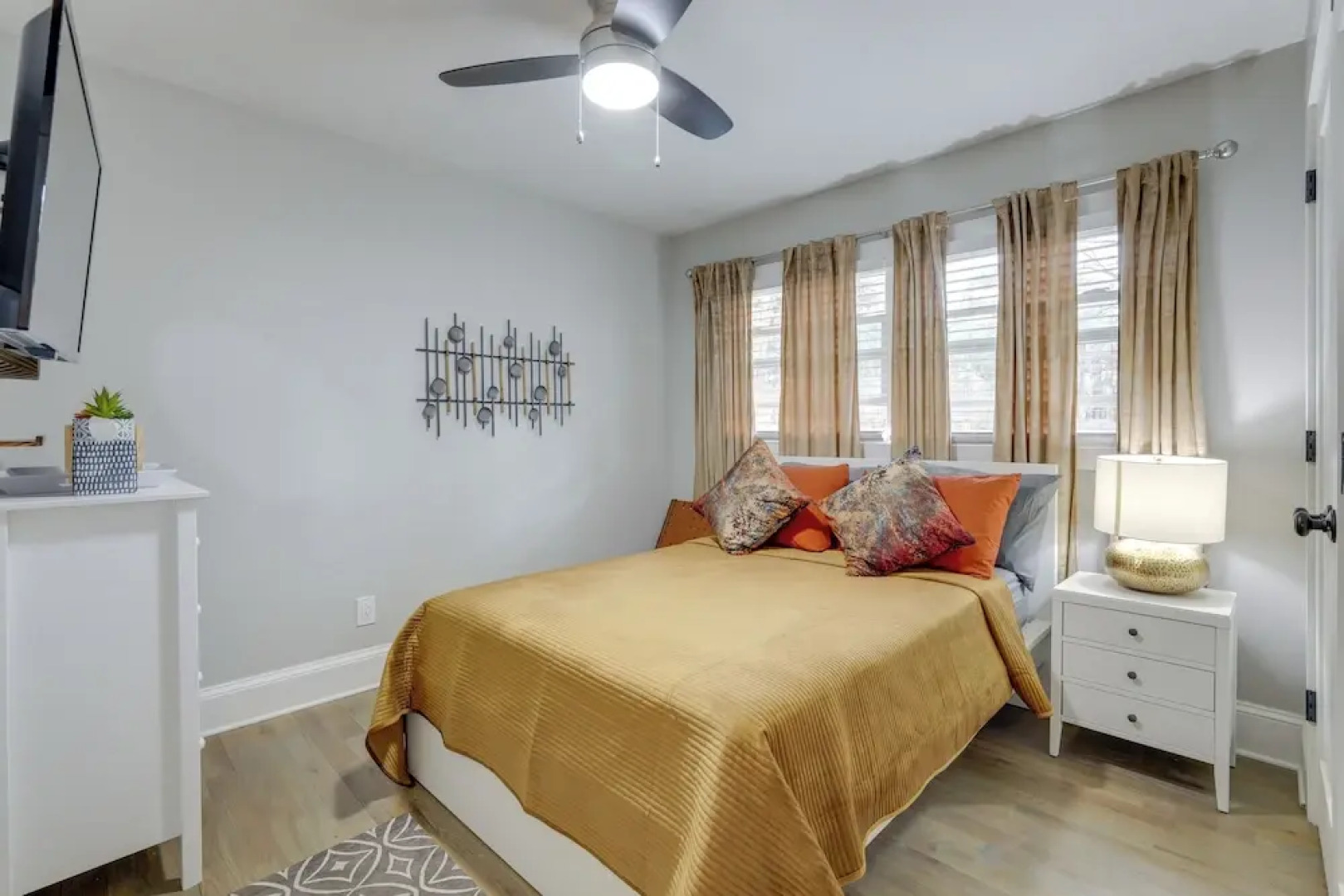 Pet-friendly Decatur Home ~ 8 Mi to Downtown Atl!