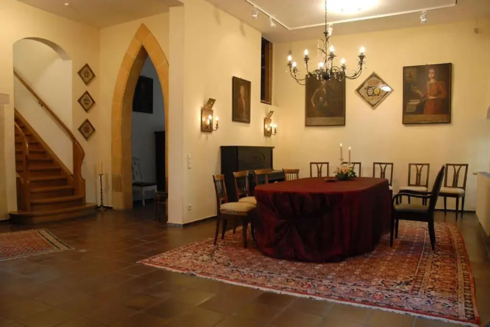 ZI Ferdinand mit Rosengartenblick