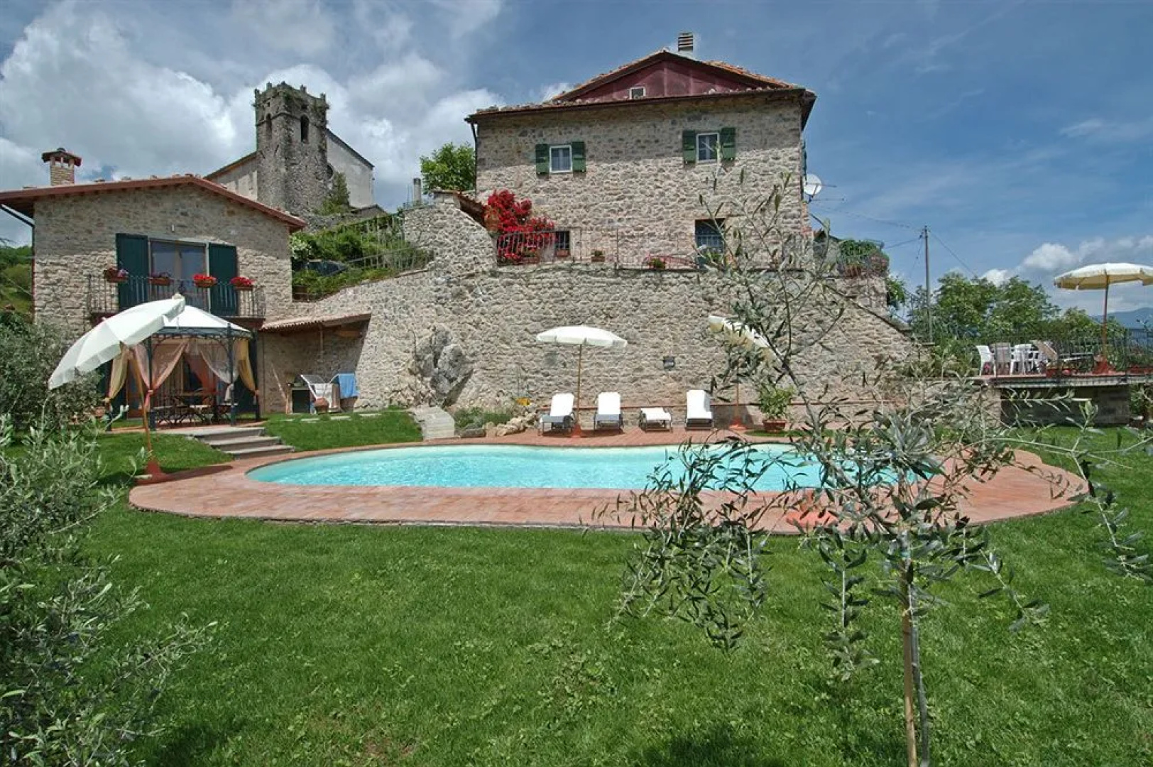 Rustico Sara