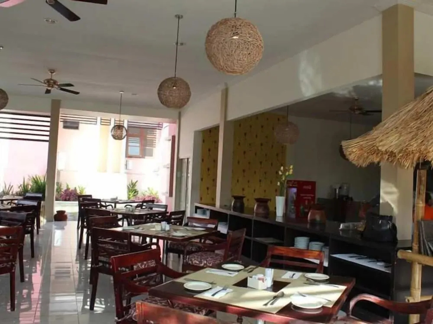 Aerotel Mandalika Praya Lombok