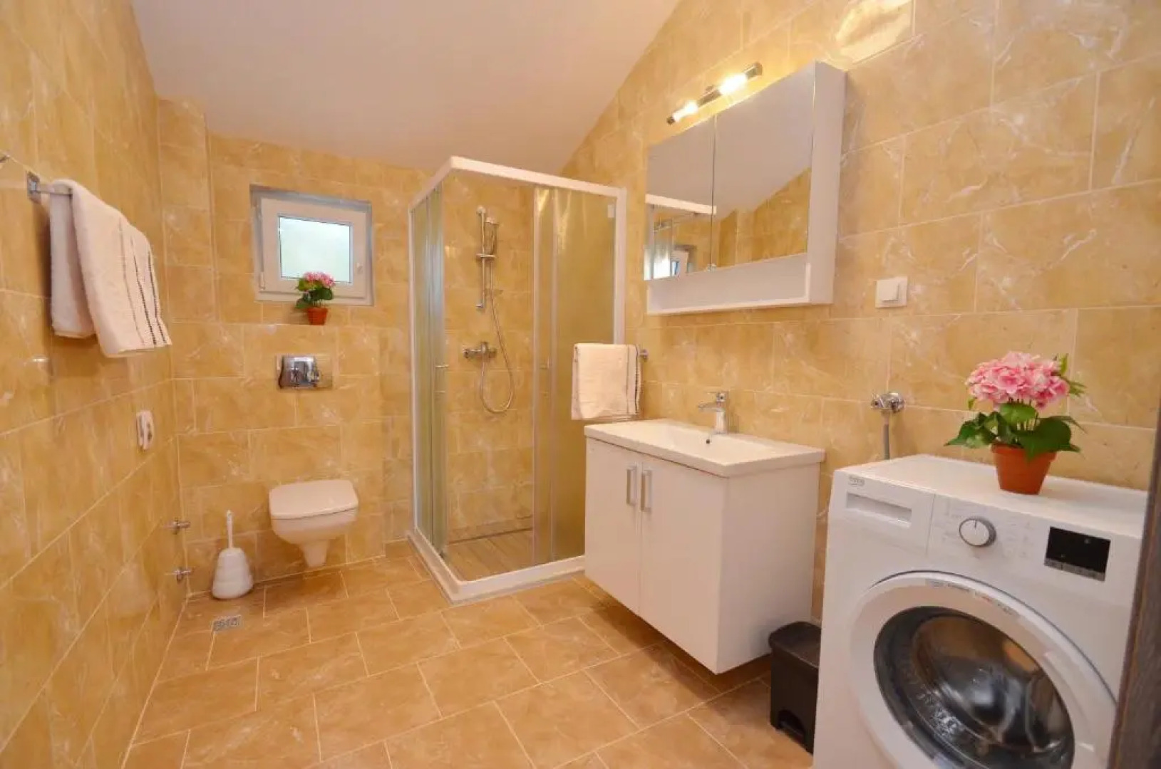 Leut Stone Residence