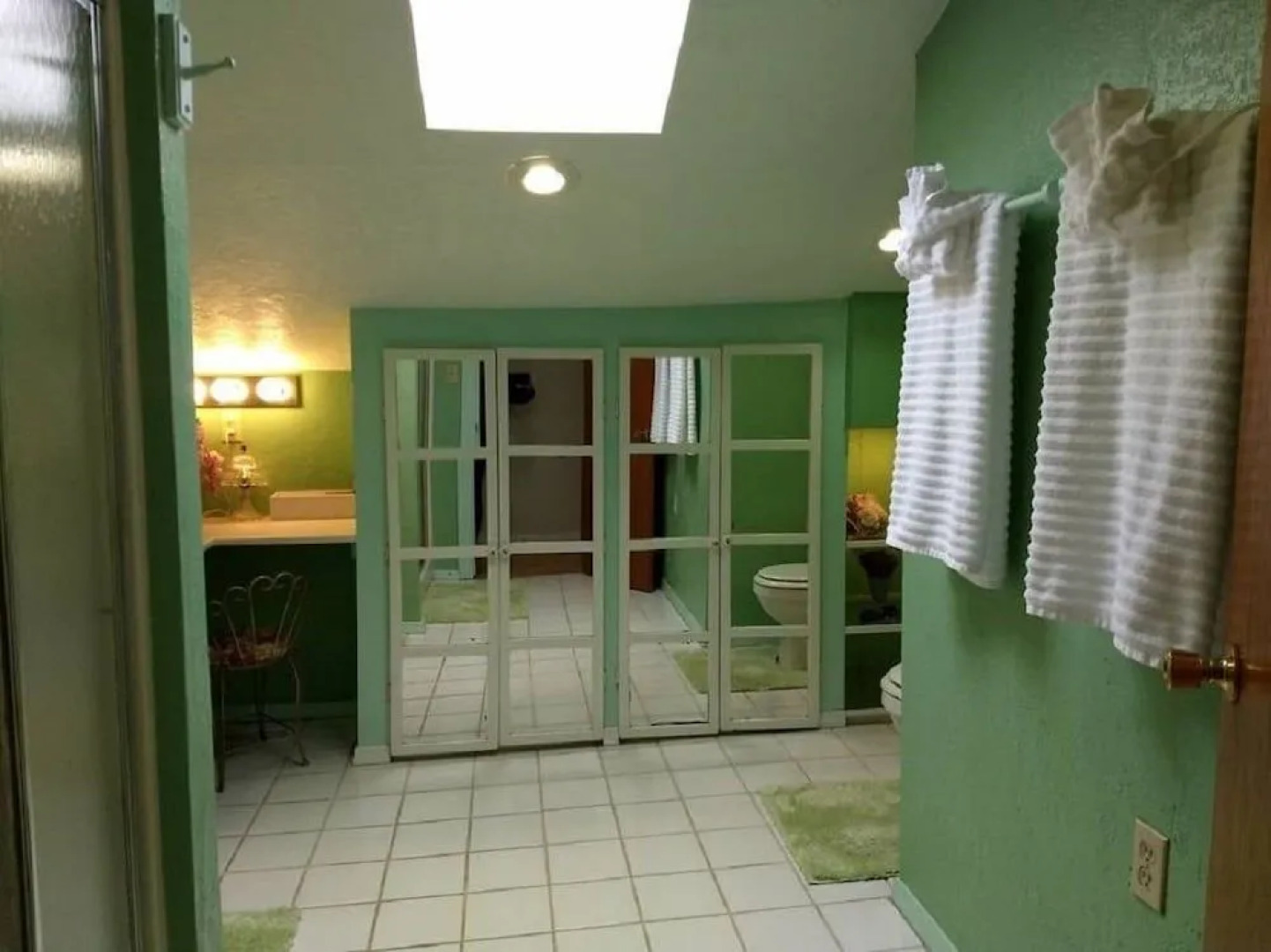 Beaver Lake Heavenly Hideaway B&B