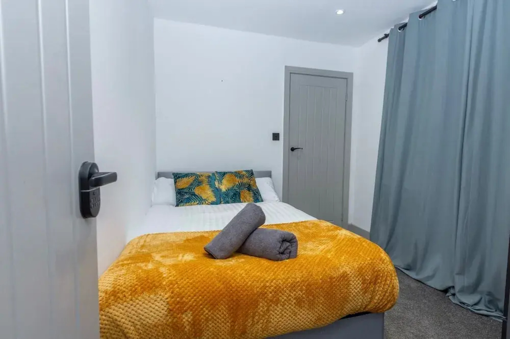 Cozy House In Medway-sleeps10-garden-freeparking