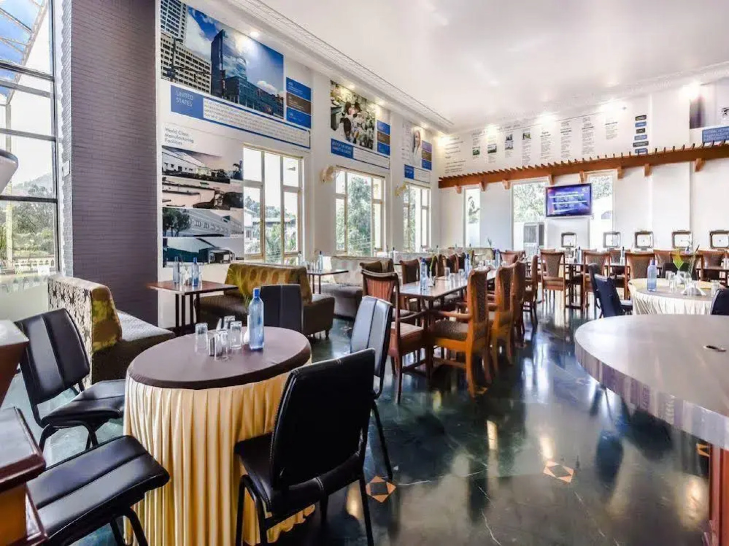 OYO Premium Lonavala Old Highway