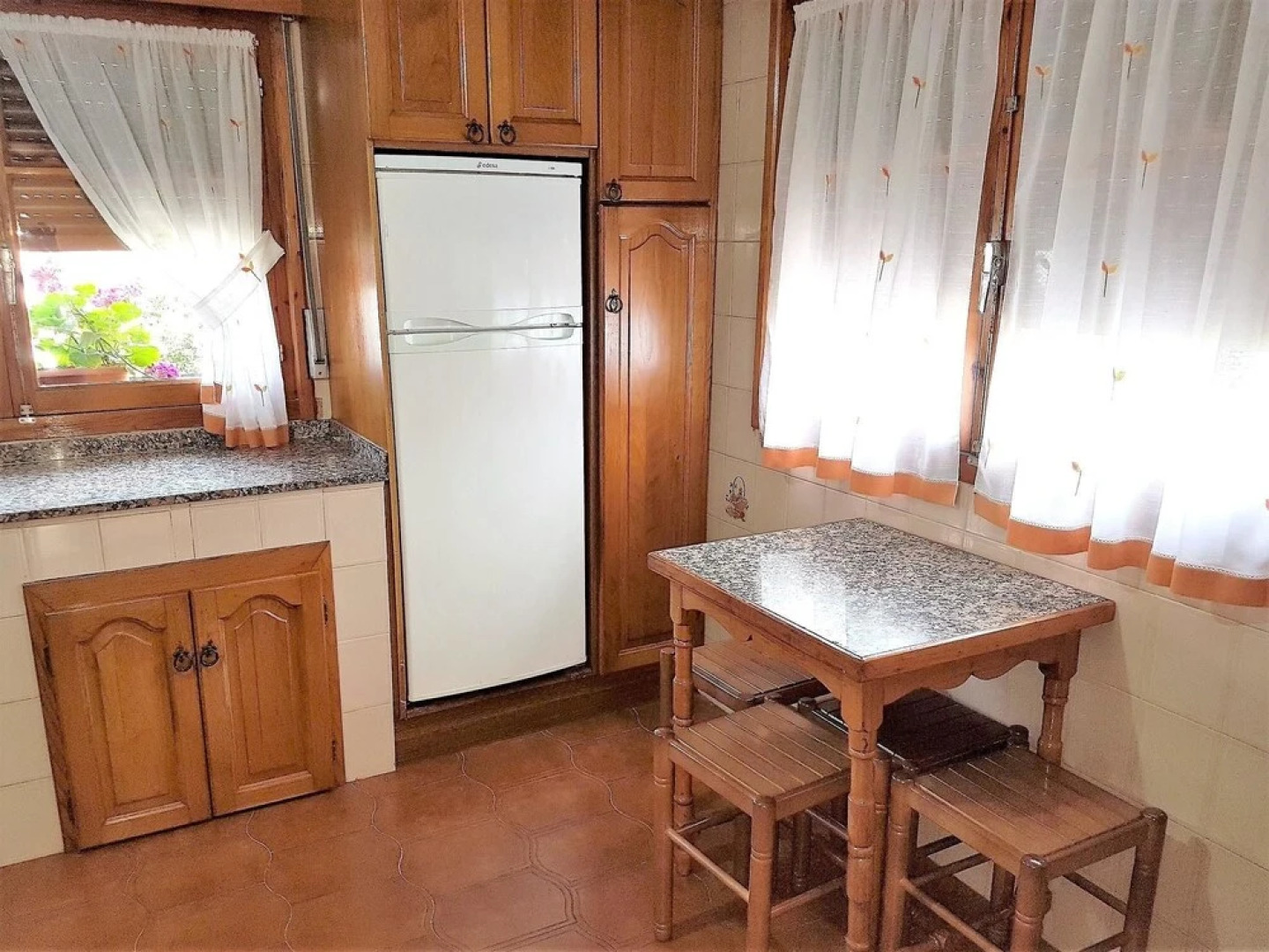House With 3 Bedrooms in Avín, With Furnished Terrace and Wifi