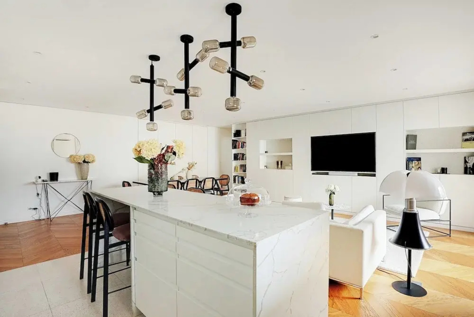 Modern, Spacious Apartment Just Outside Paris