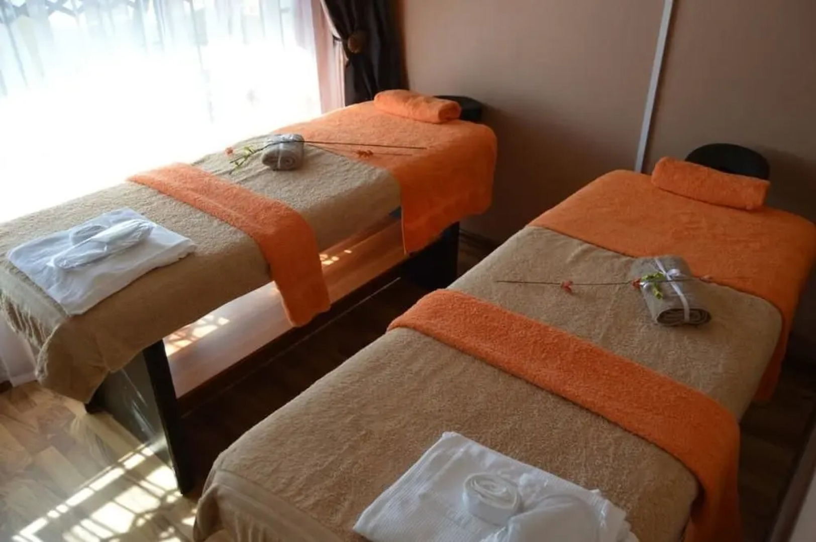 Cliffords Lodge & Spa