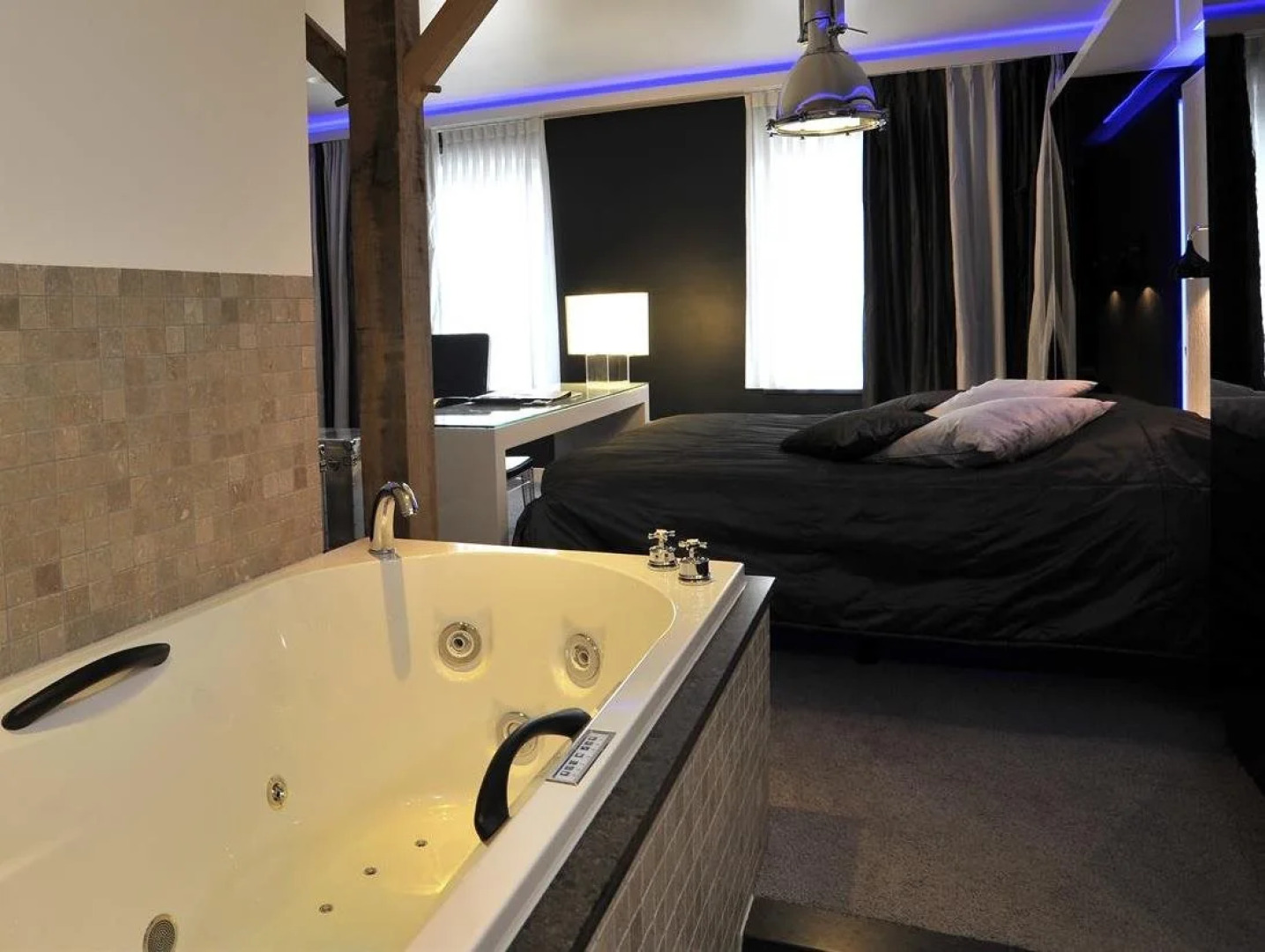 Golden Tulip West Ende