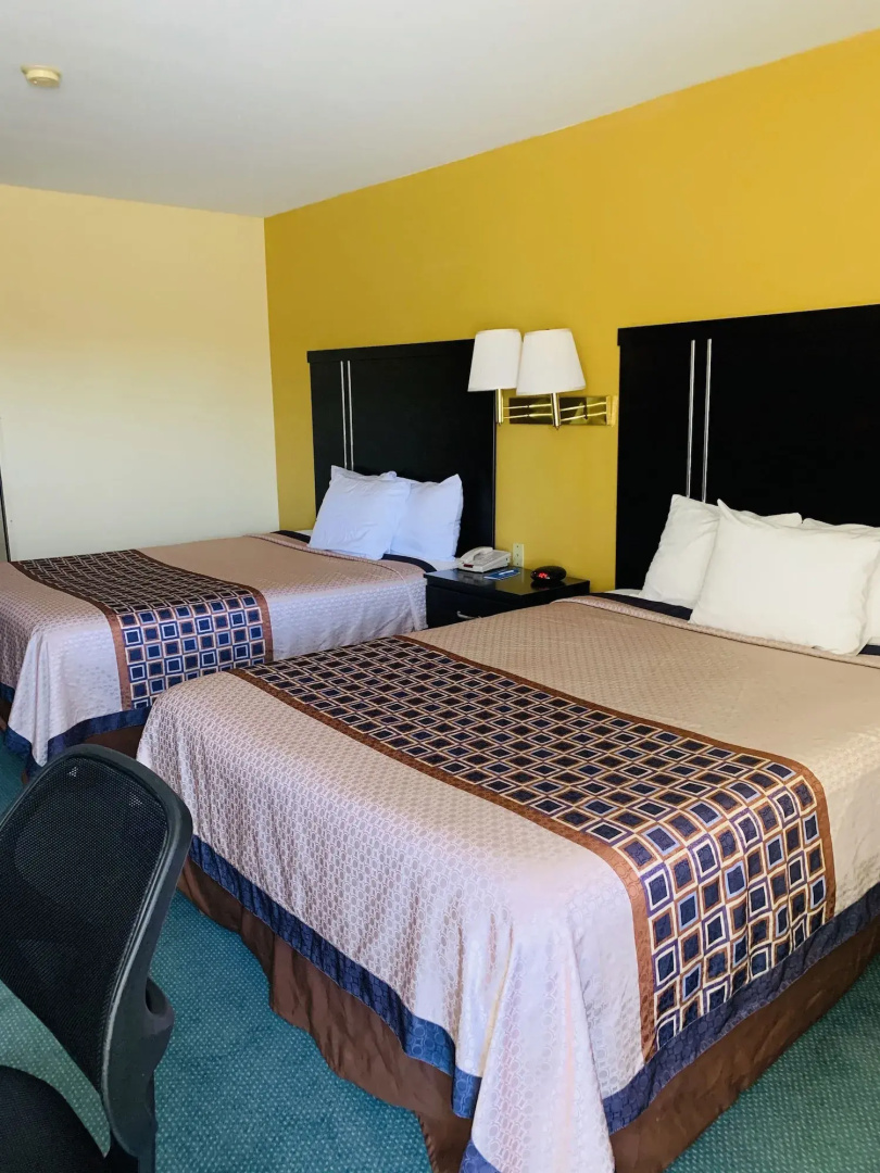 Rodeway Inn & Suites