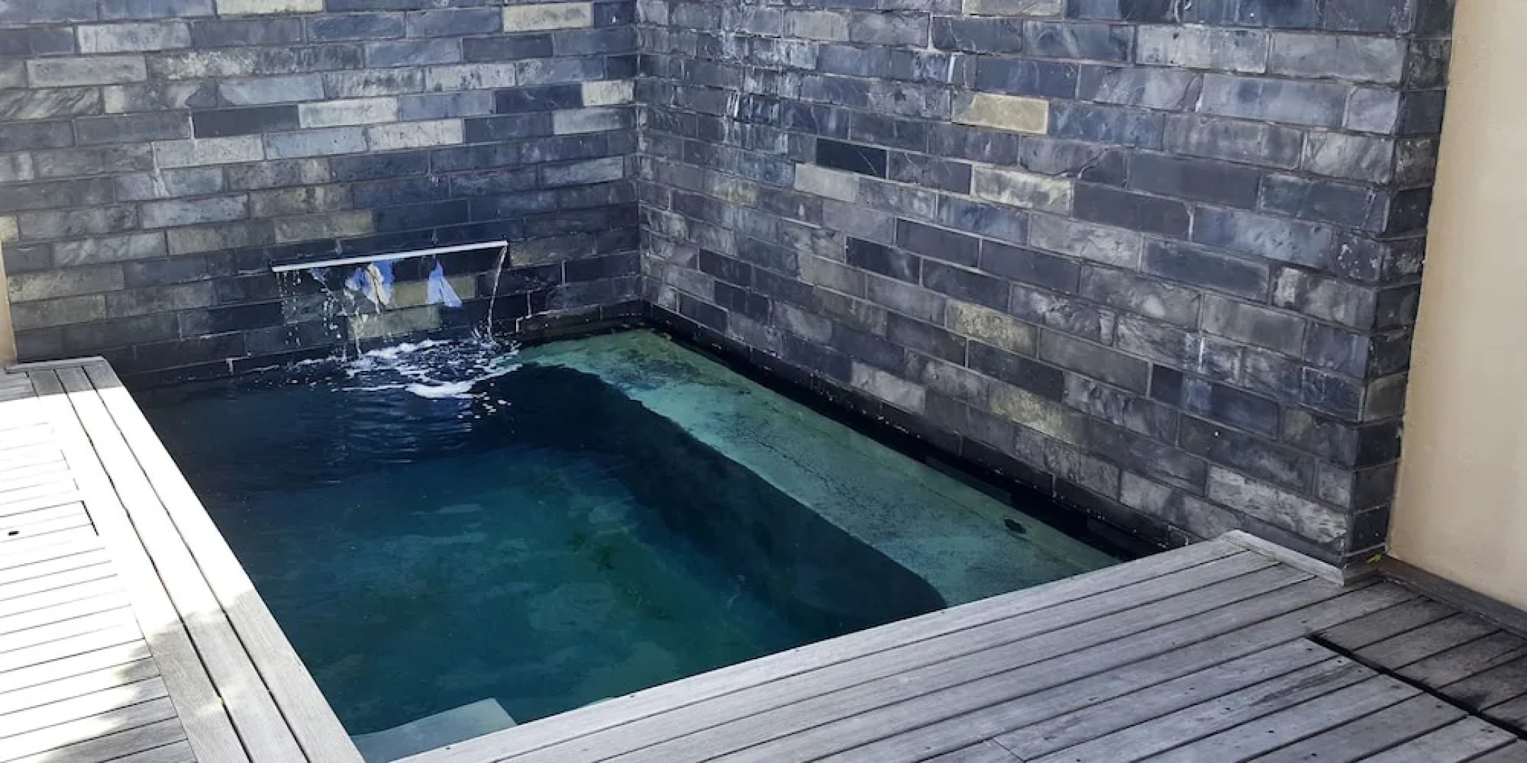 Le Paradis Penthouse Apartment