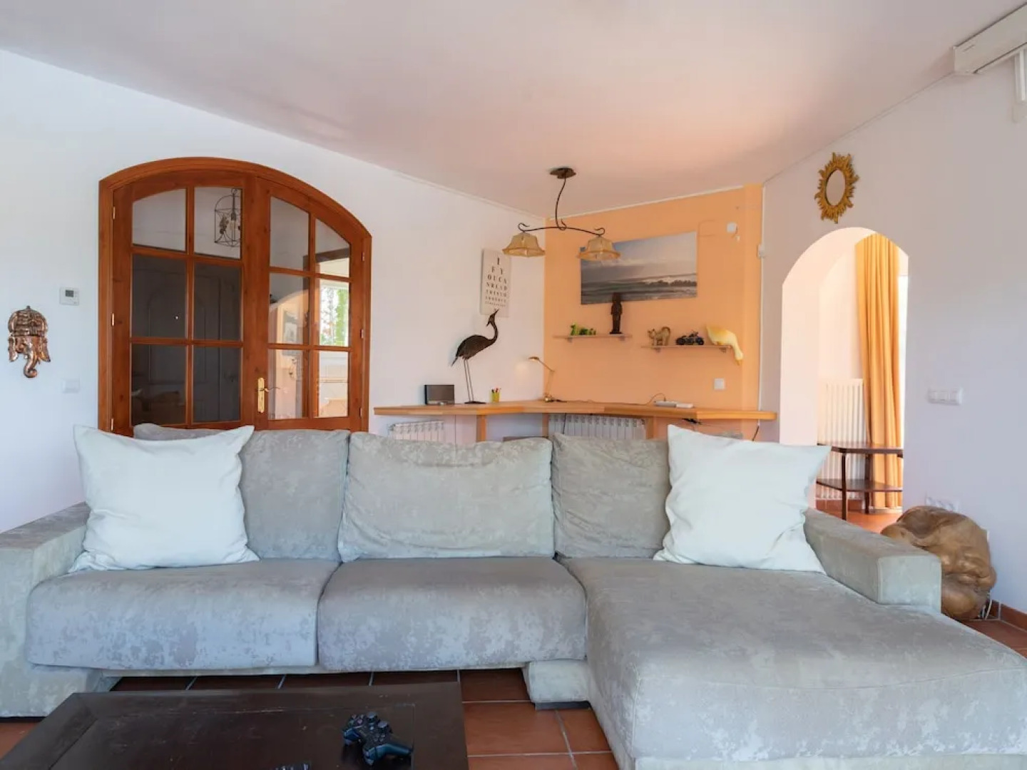 Delux Villa in Vilacolum With Swimming Pool