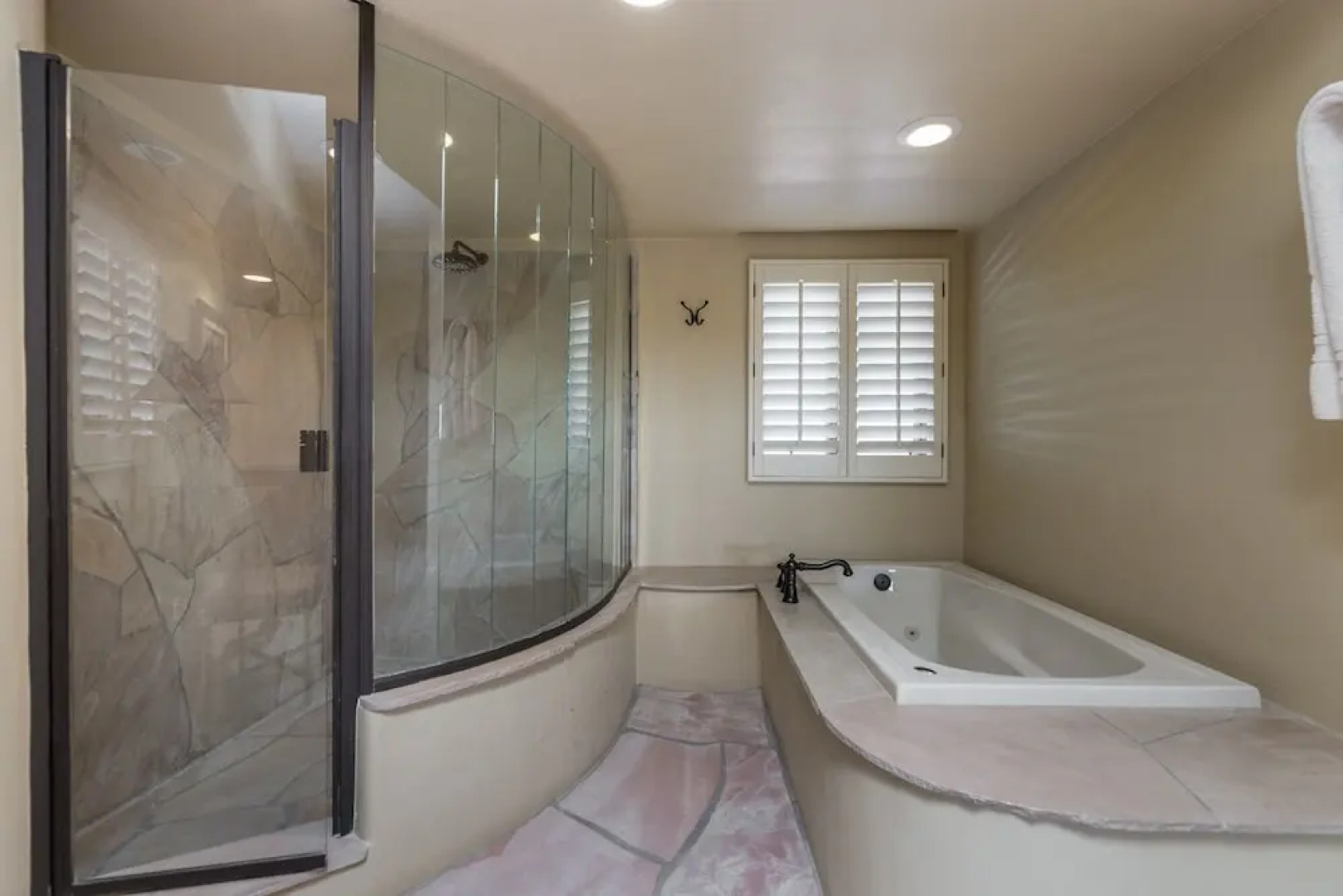 Carefree Oasis - Four Bedroom Home