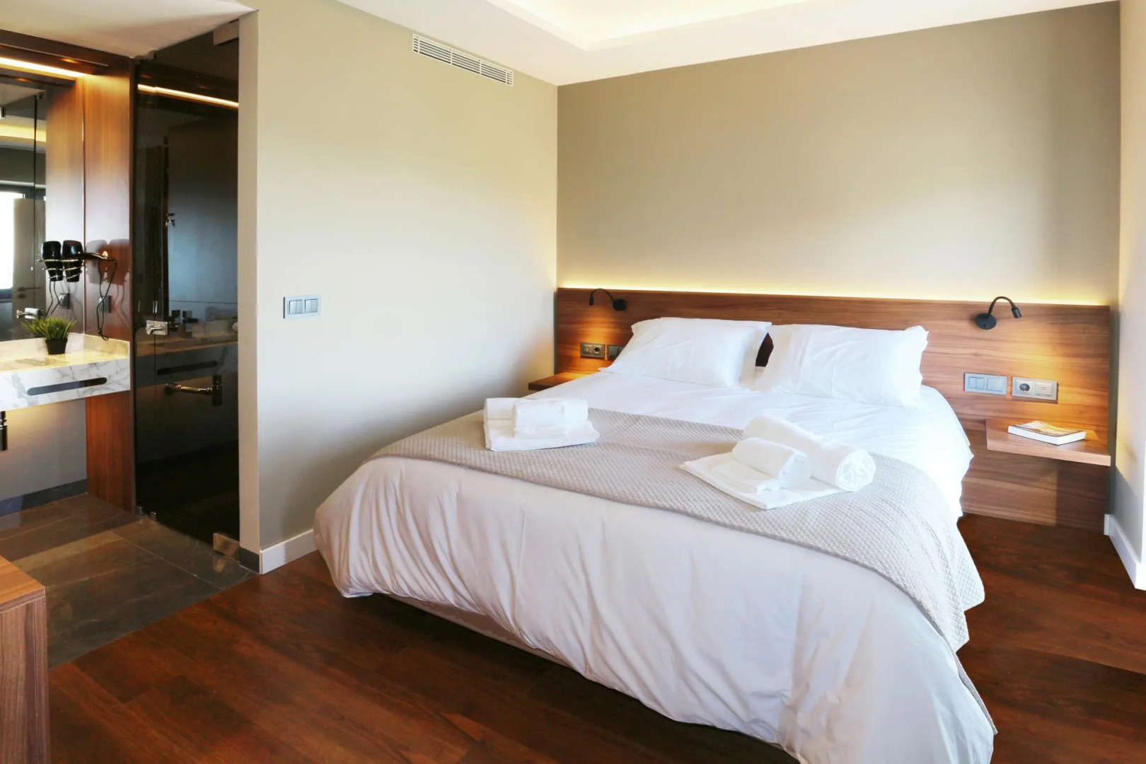 Bella Vita by OurMadeira