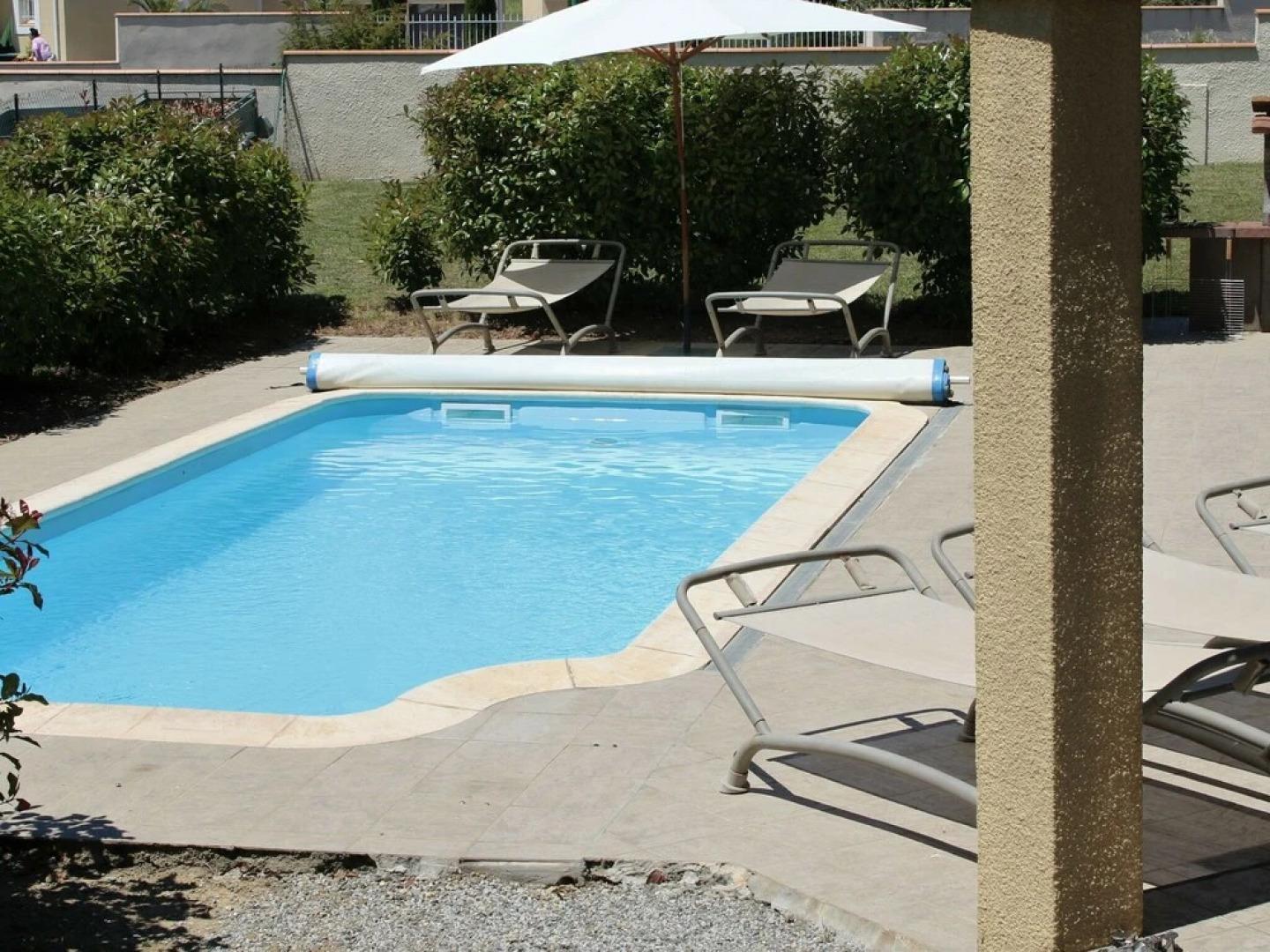 Spacious Villa Near Villemoustaussou With Pool