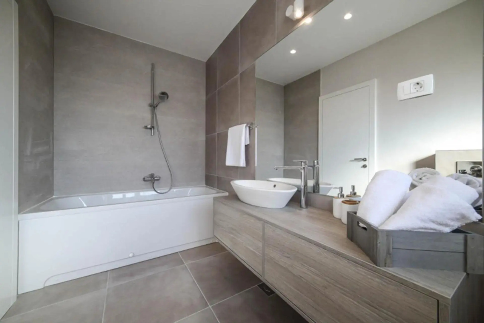 Villa Trogir Palazio A Spectacular 7 Bedroom Villa 90 Metres to The Sea and Promenade