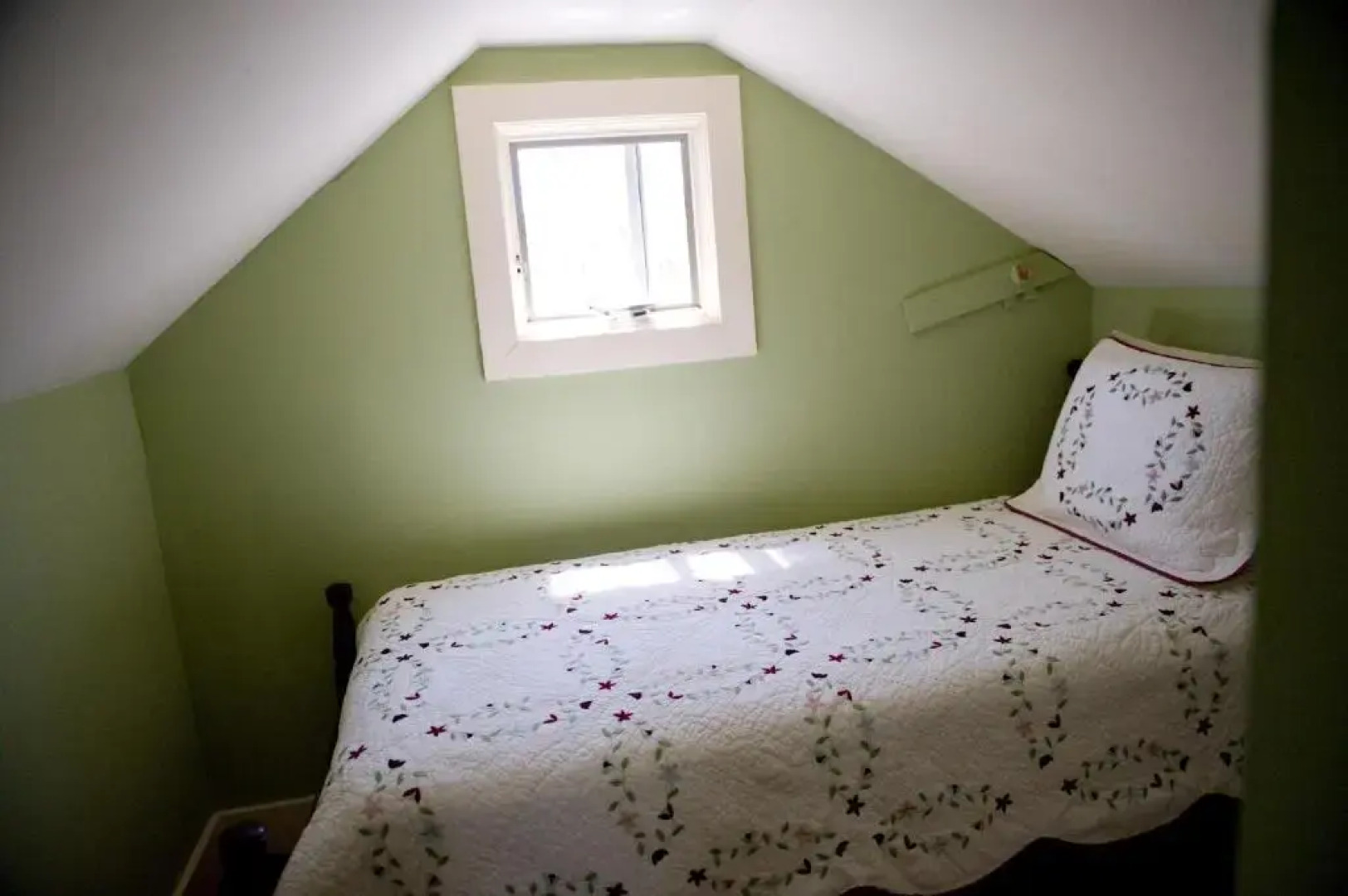 Hopkins Ordinary Bed Breakfast and Ale Works