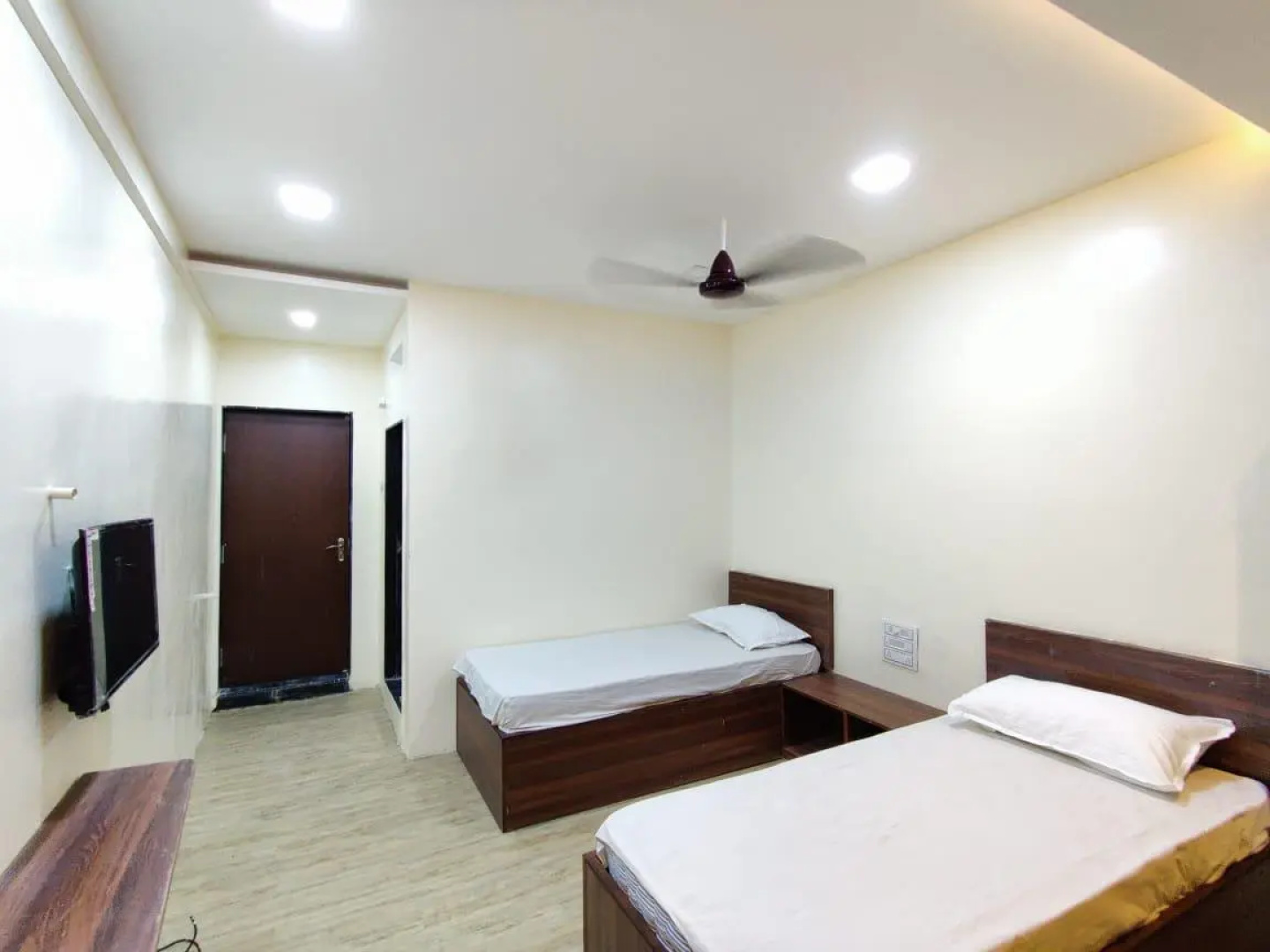 Hotel Guru Inn