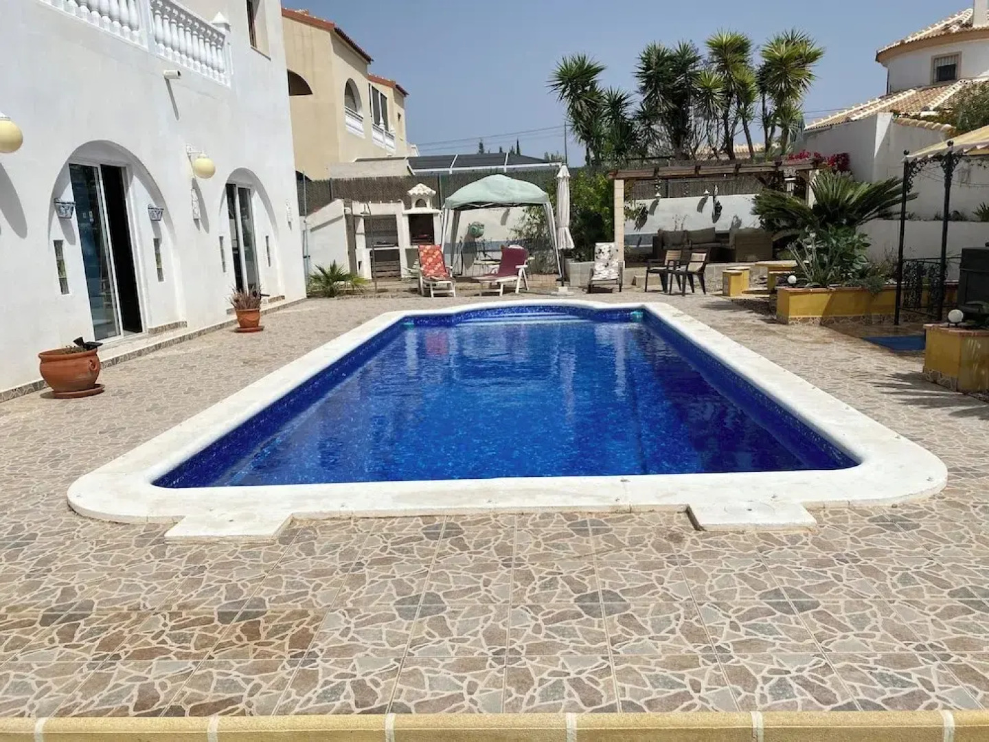 Luxury Beachfront Villa in La Perla